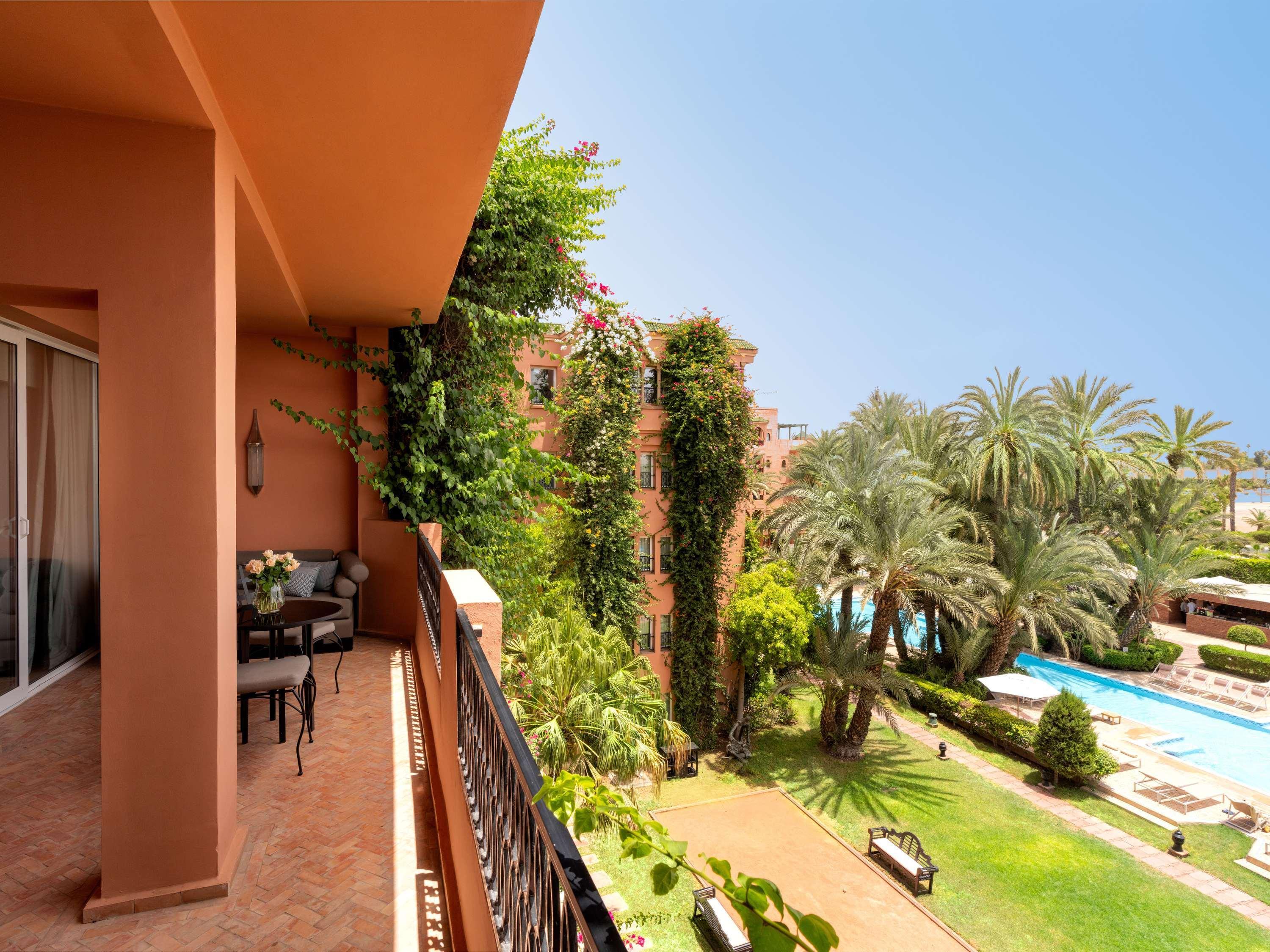 Suite with Balcony with Views