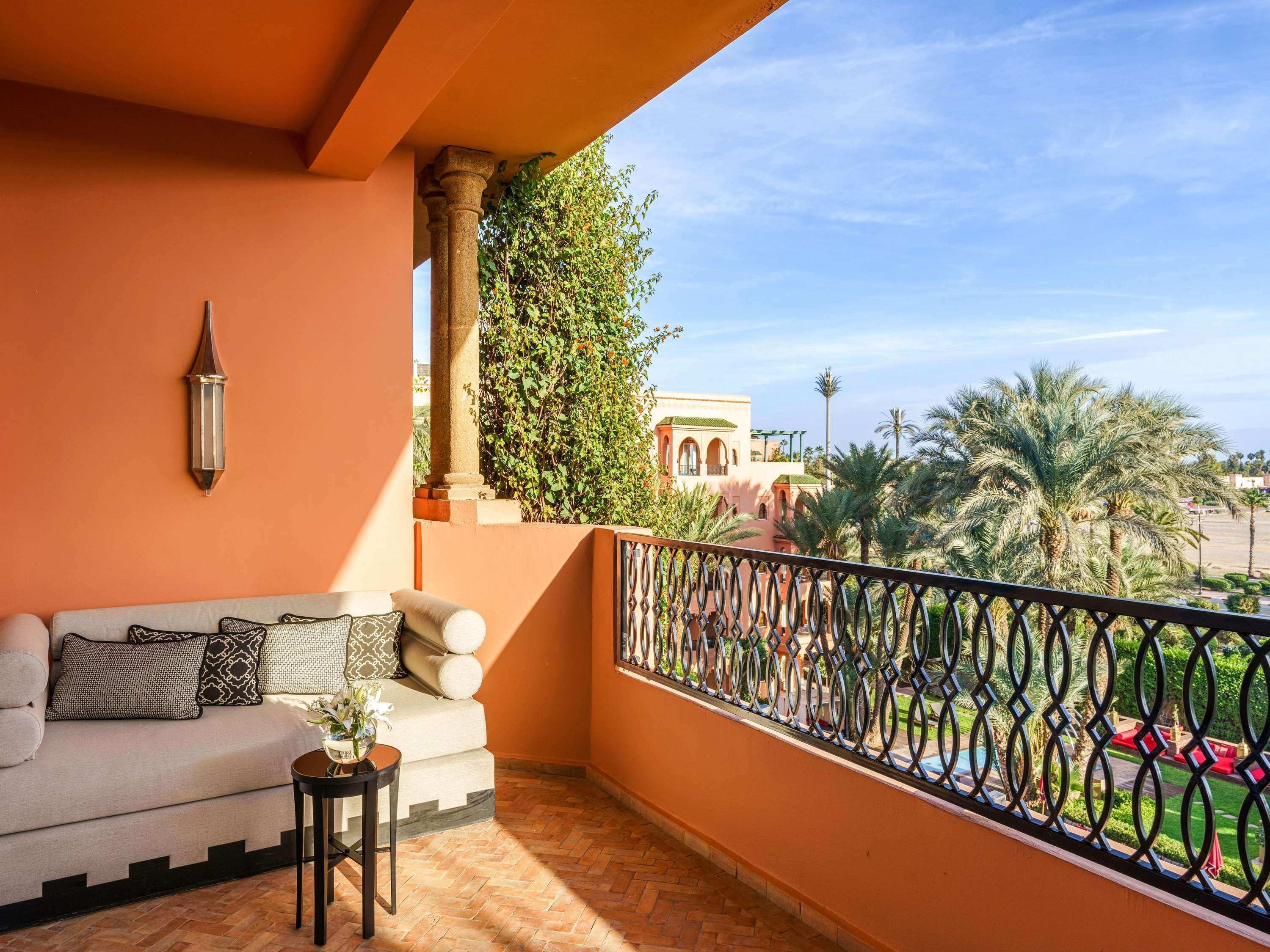 Suite with Balcony with Views