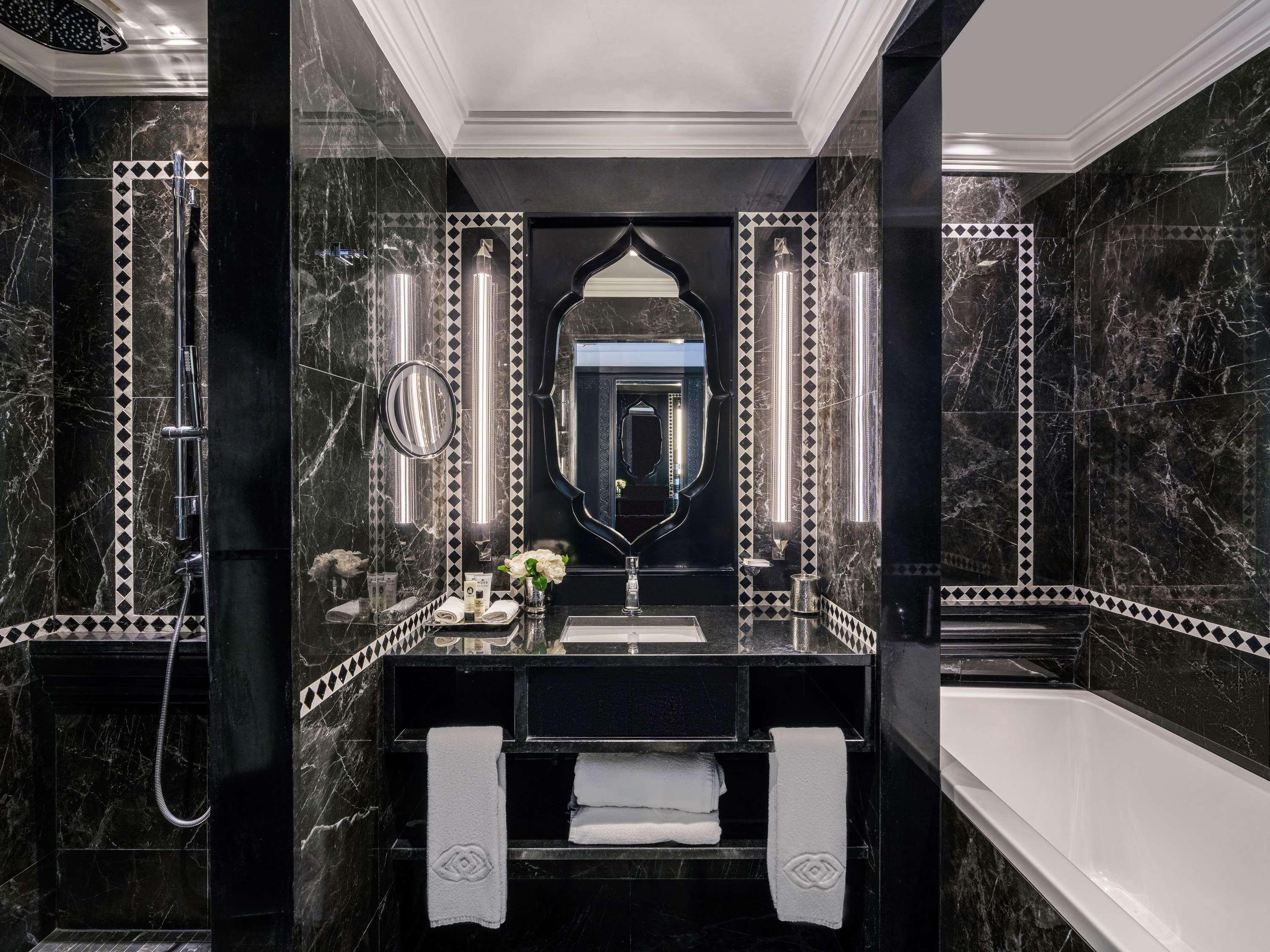 Junior Suite with Views