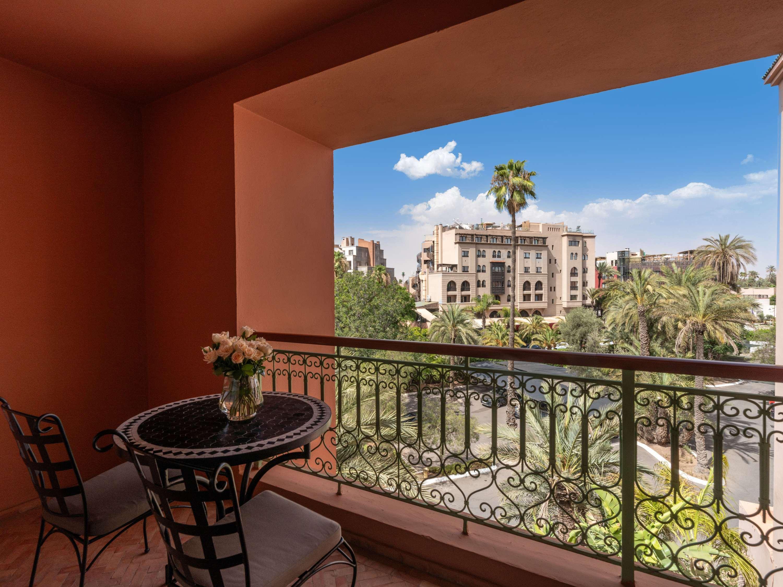 Junior Suite King Size Bed