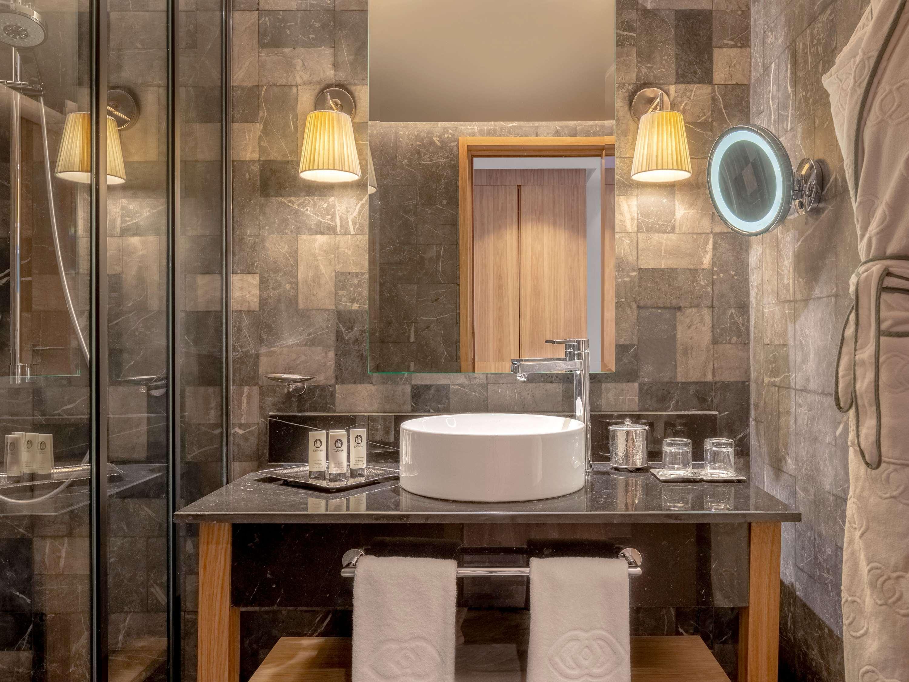 Junior Suite with Views