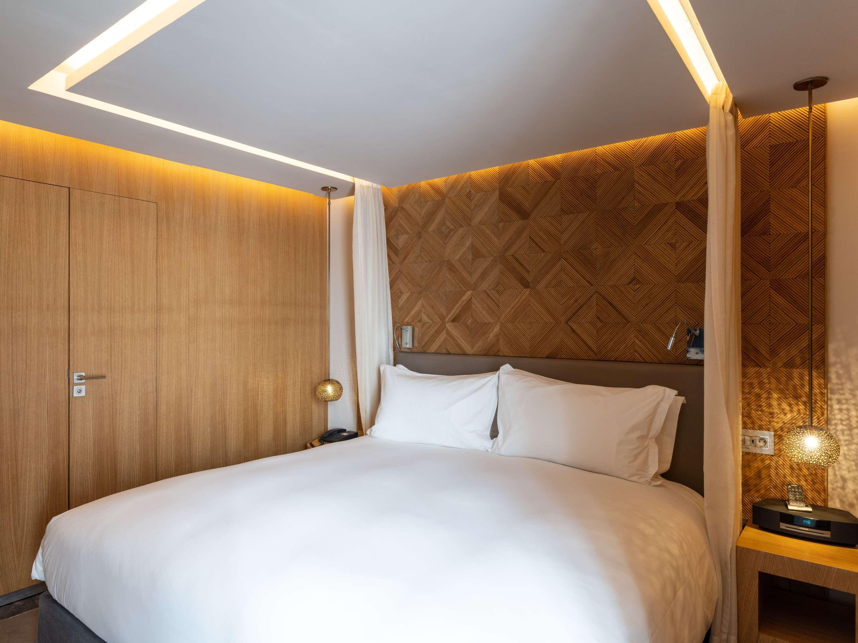 Junior Suite King Size Bed