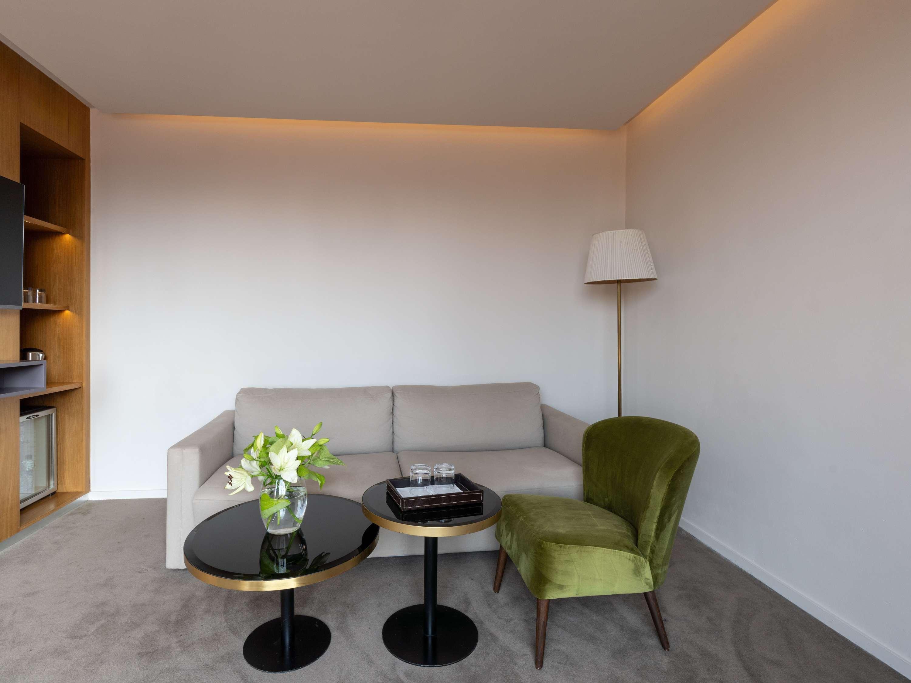 Junior Suite King Size Bed