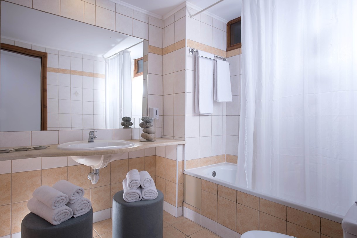 Double or Twin with Jacuzzi