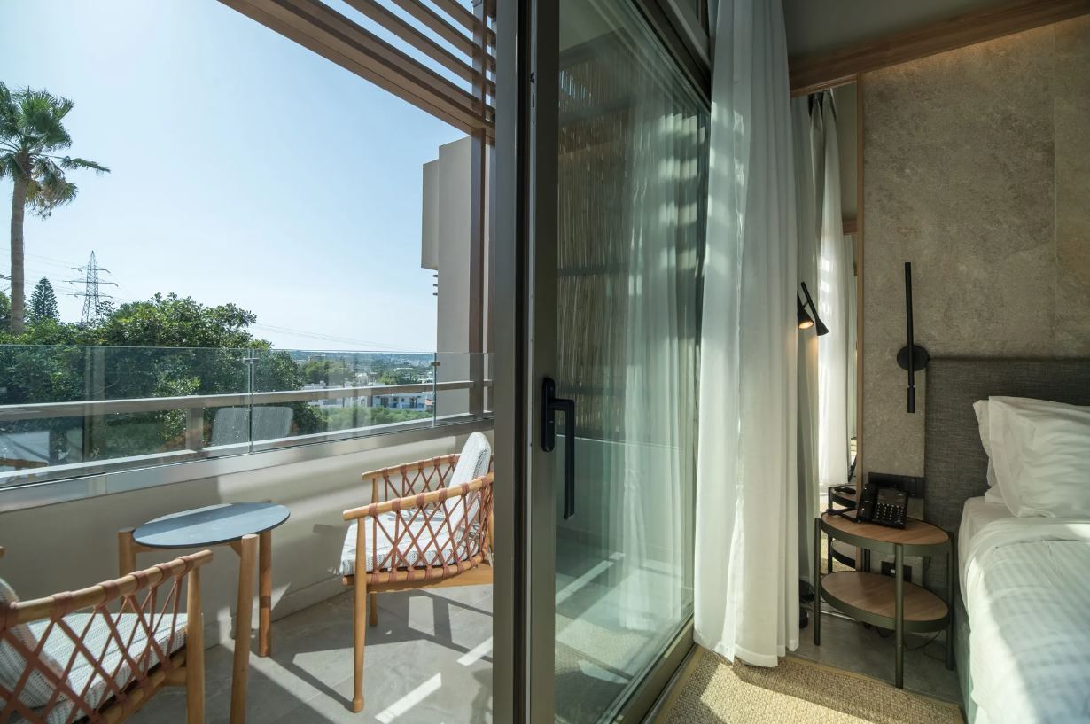 Family Room Garden View