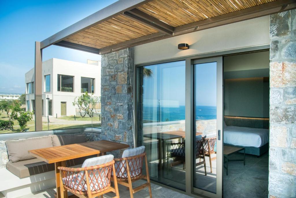 Double with Private Pool