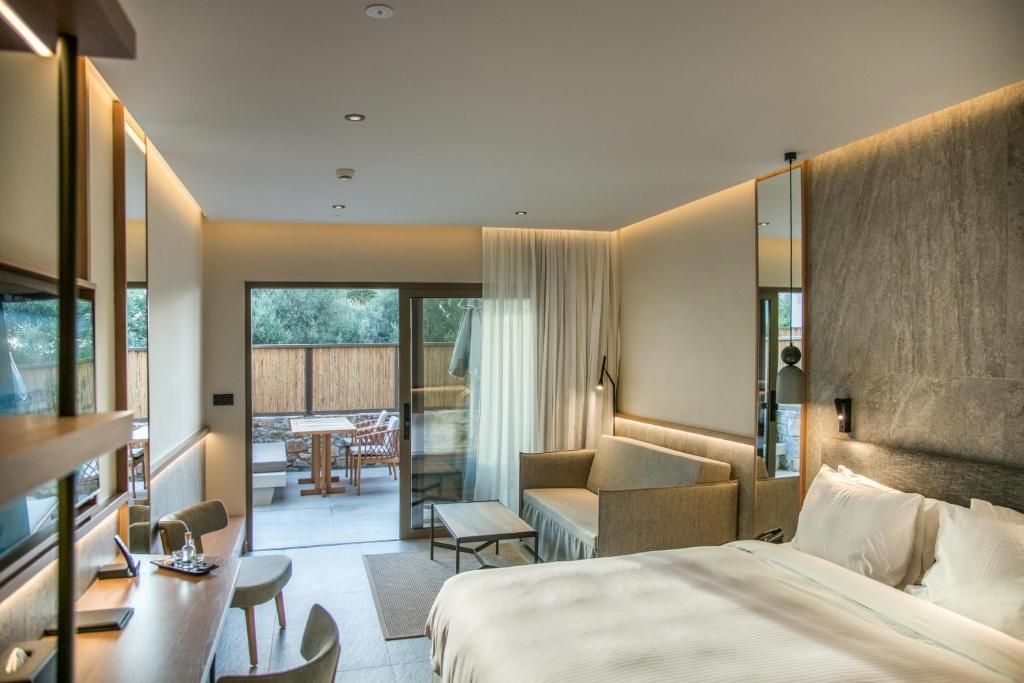 Junior Suite Garden View