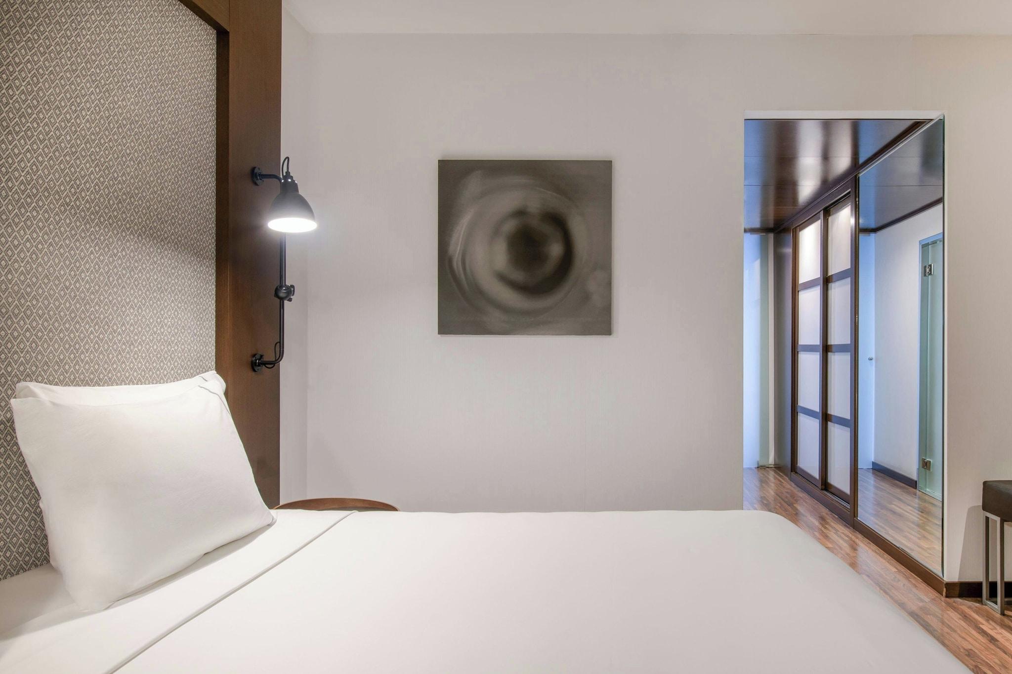 Junior Suite King Size Bed