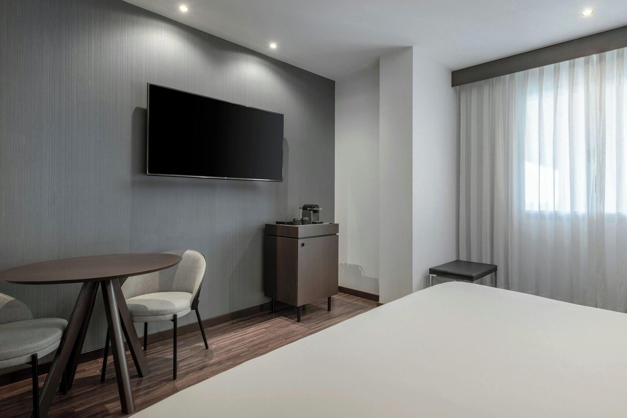 Double Superior King Bed