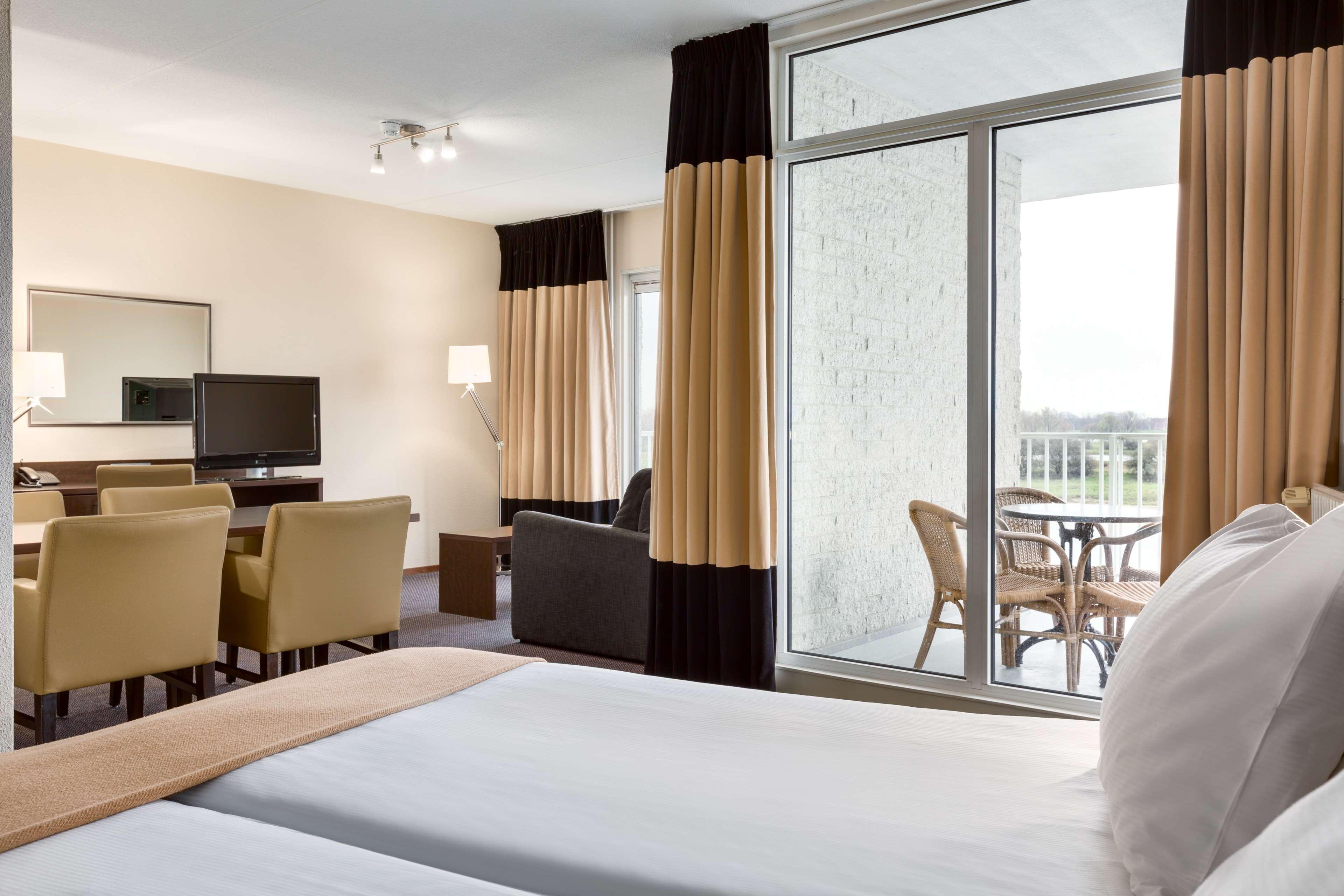 Junior Suite with Views