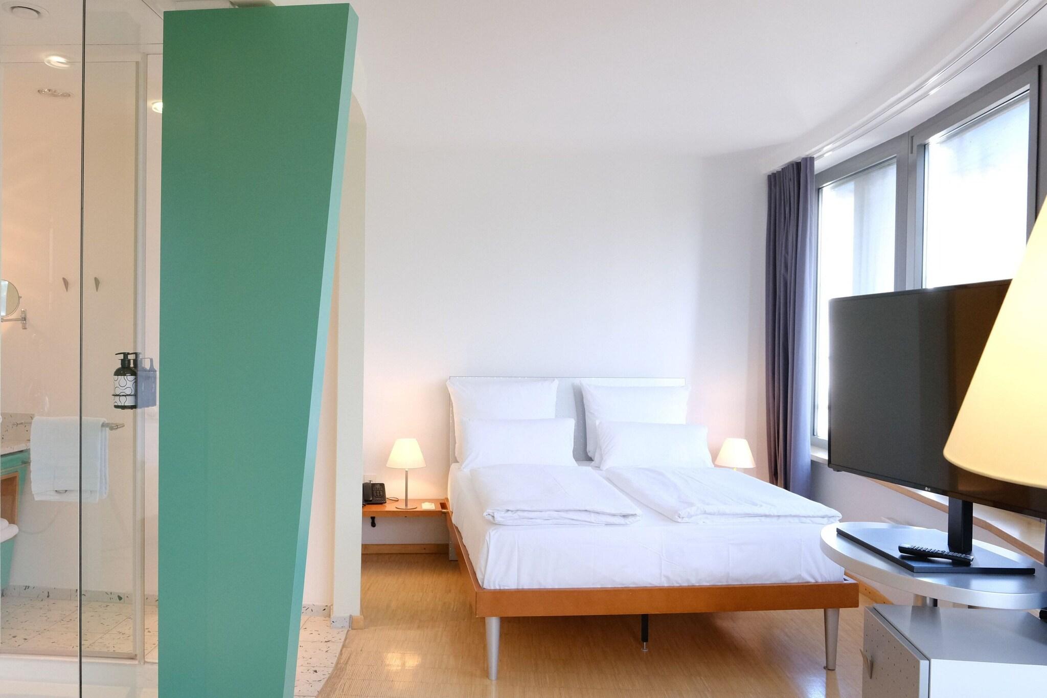 Double Queen Size Bed