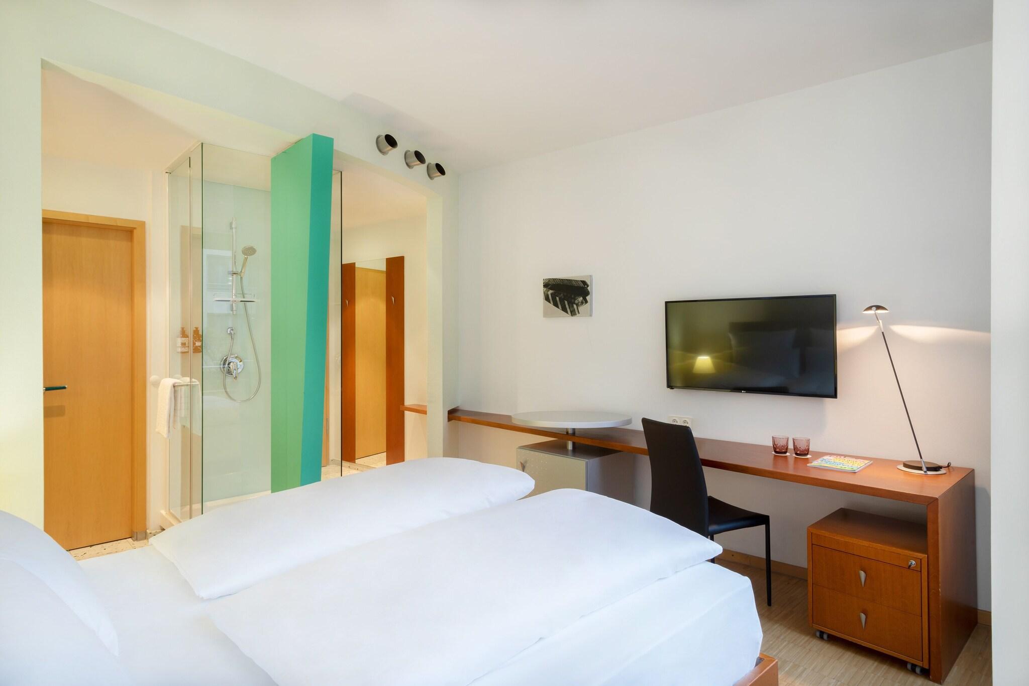 Double Queen Size Bed