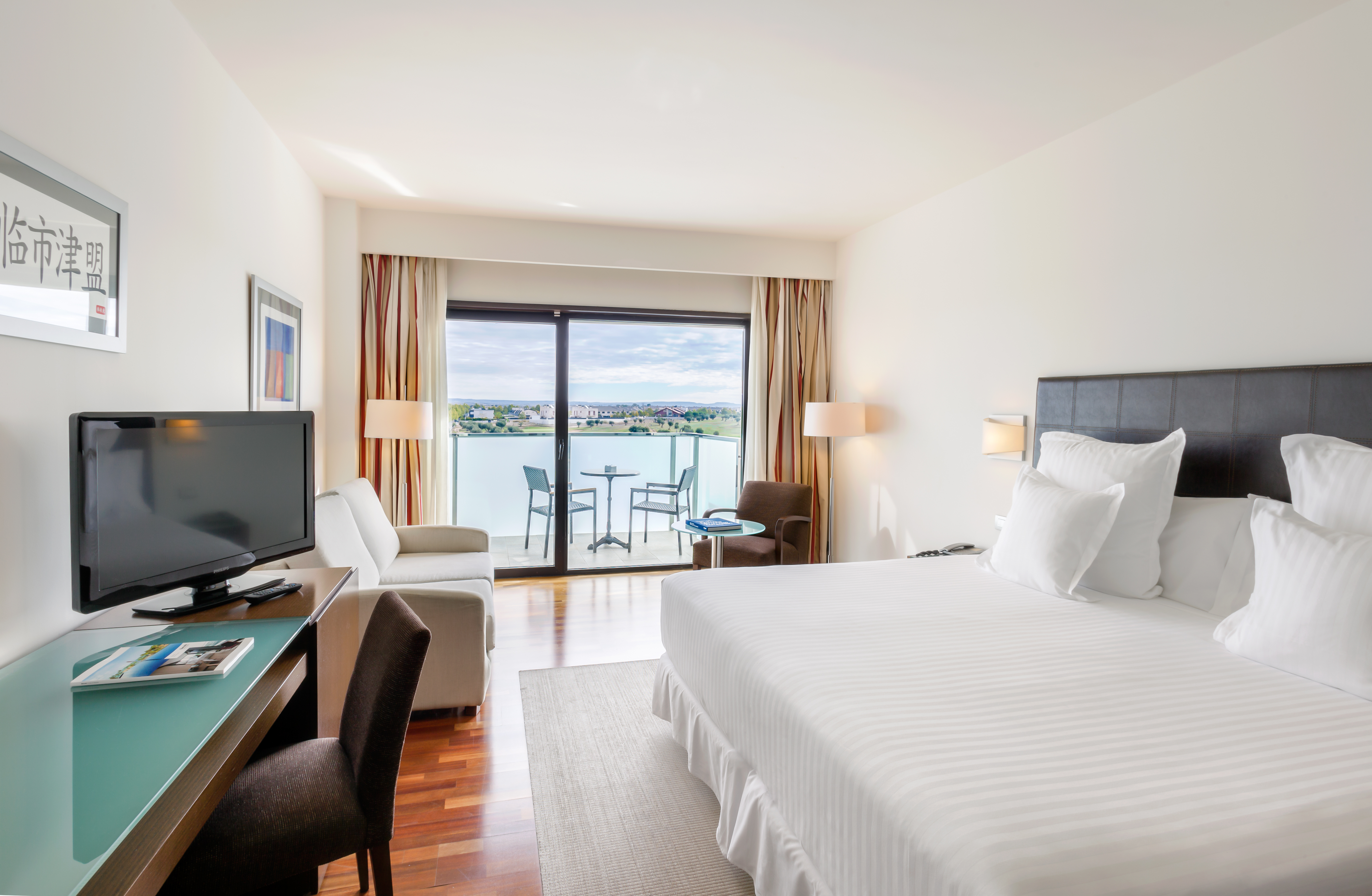 Double or Twin Deluxe