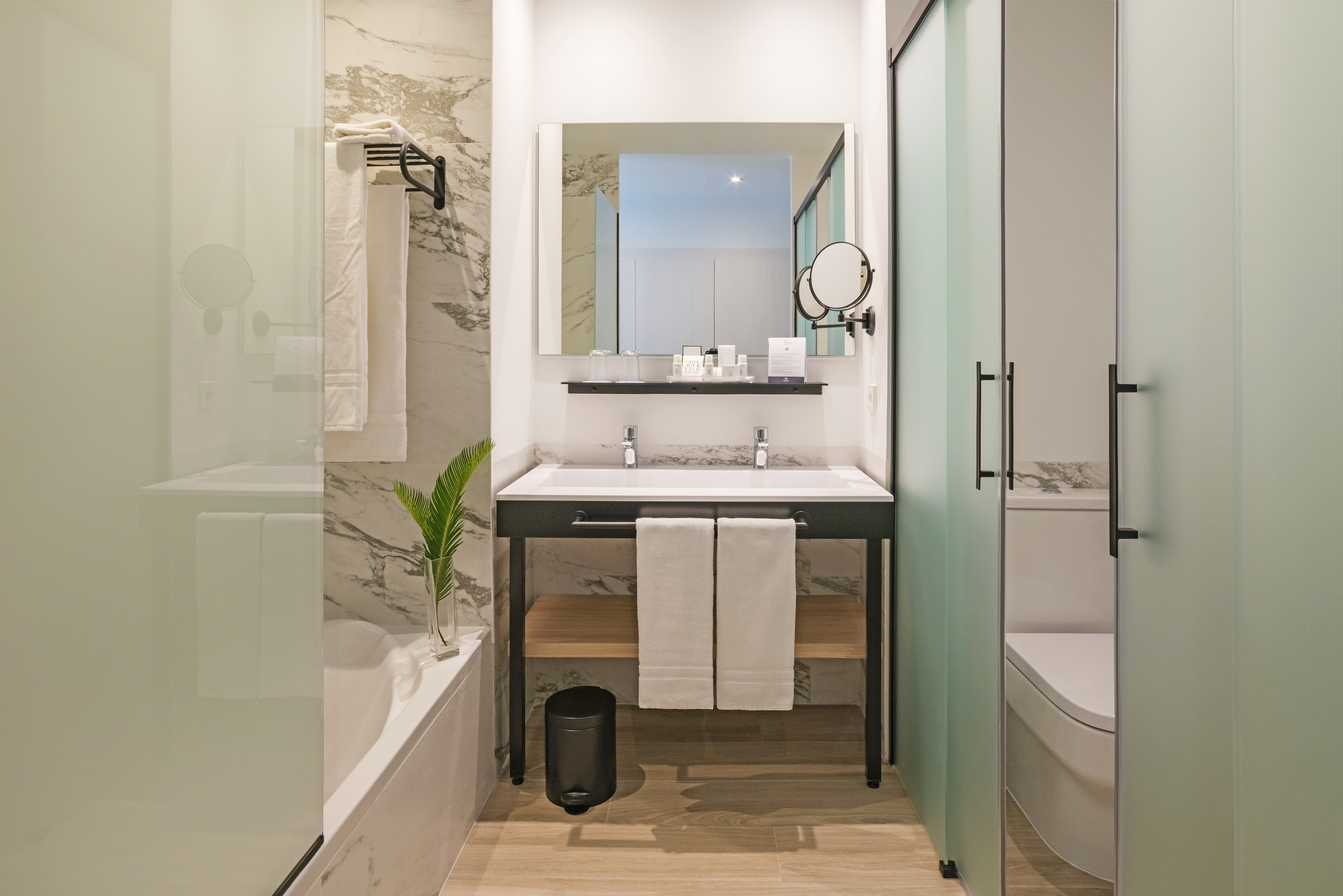 Double or Twin Deluxe