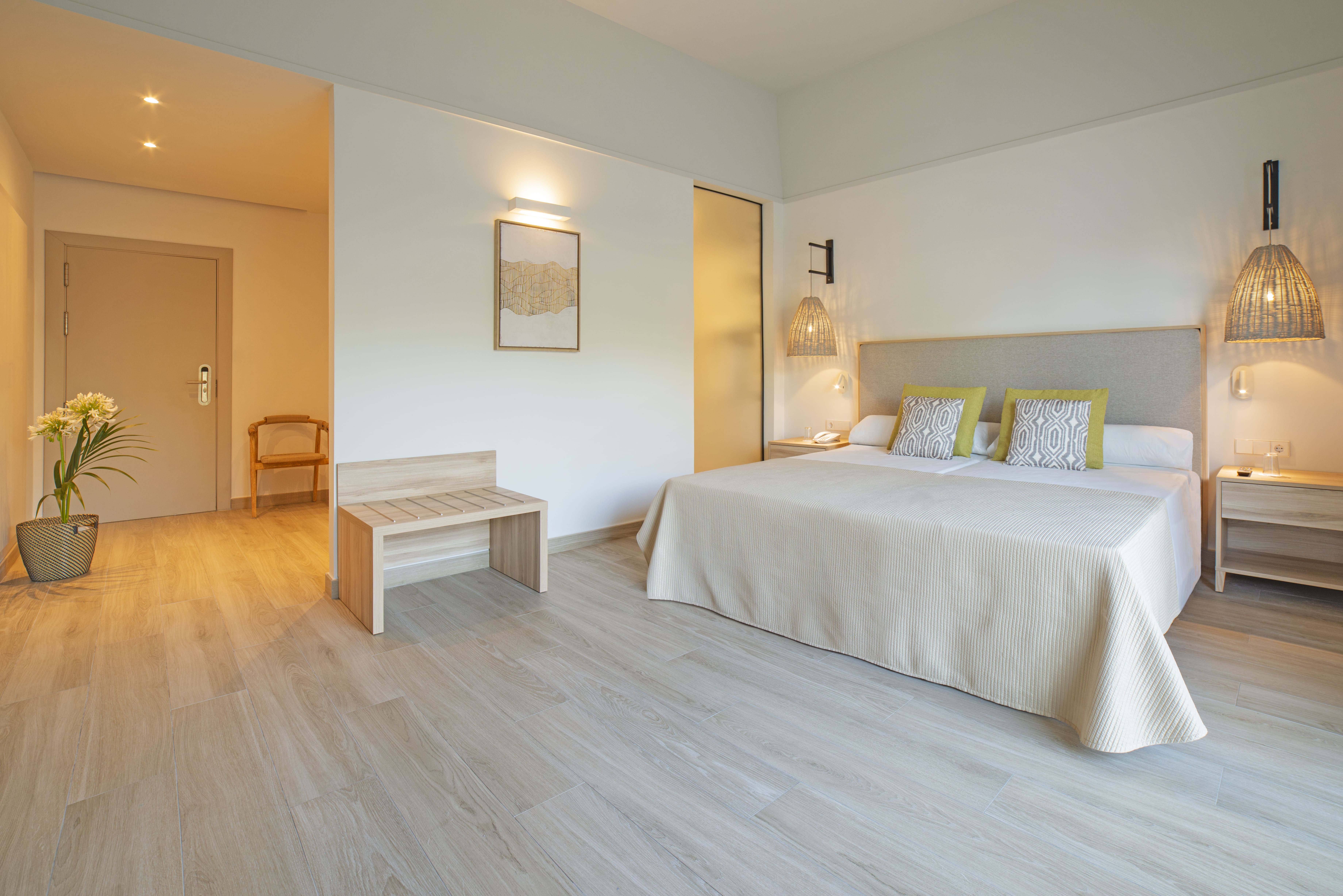 Double Single Deluxe Sea View