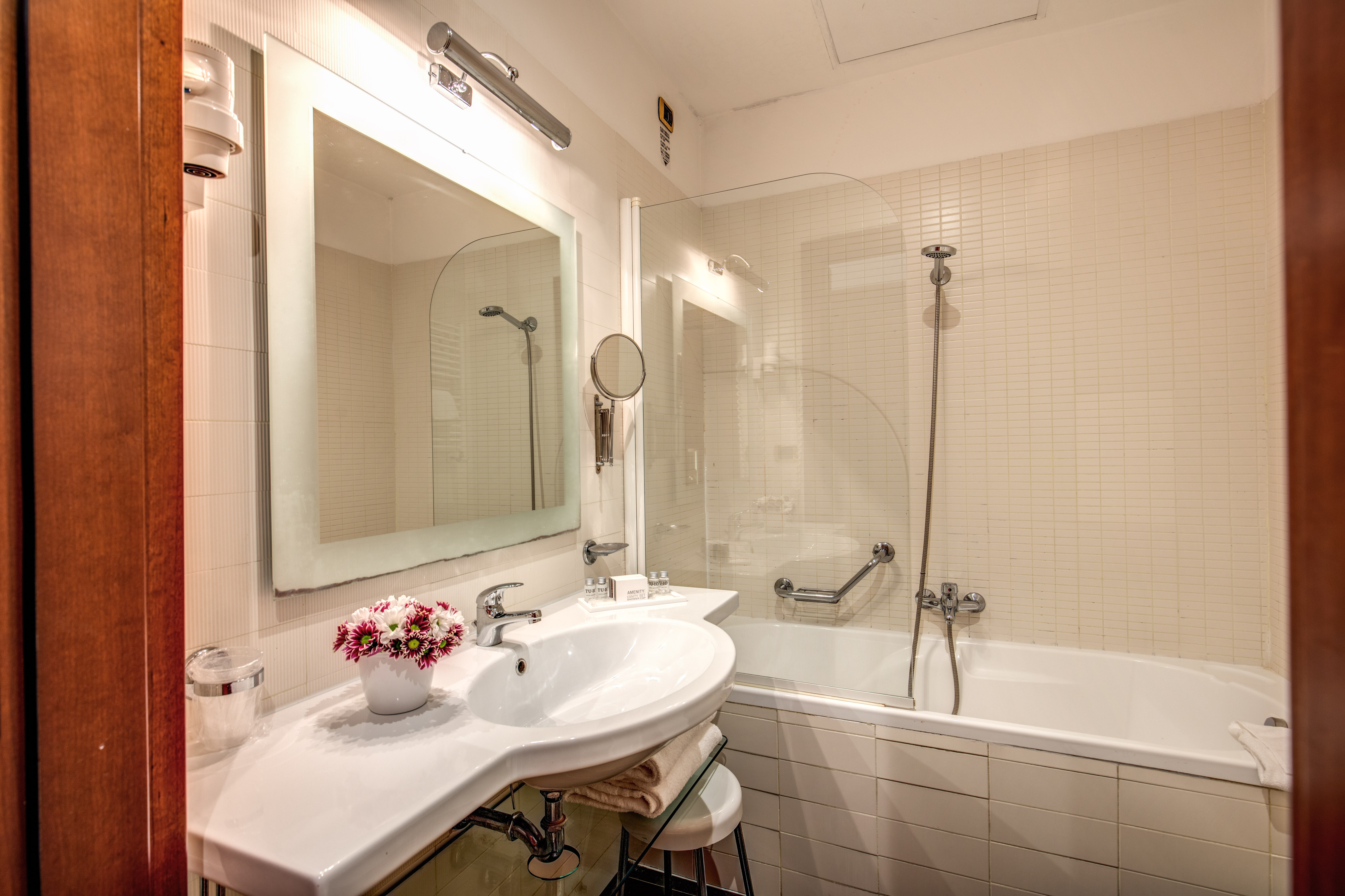 Double Single Economy