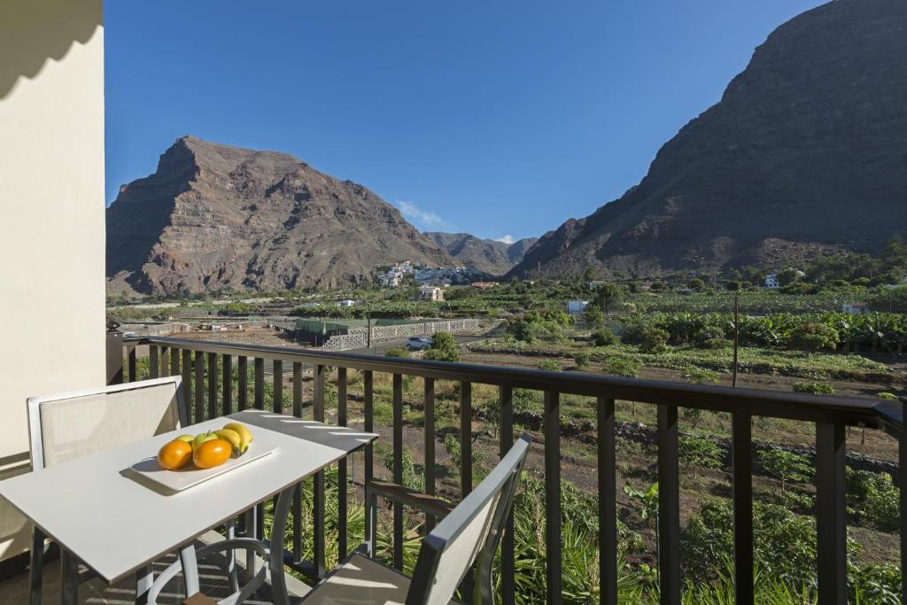 Double Single Mountain View