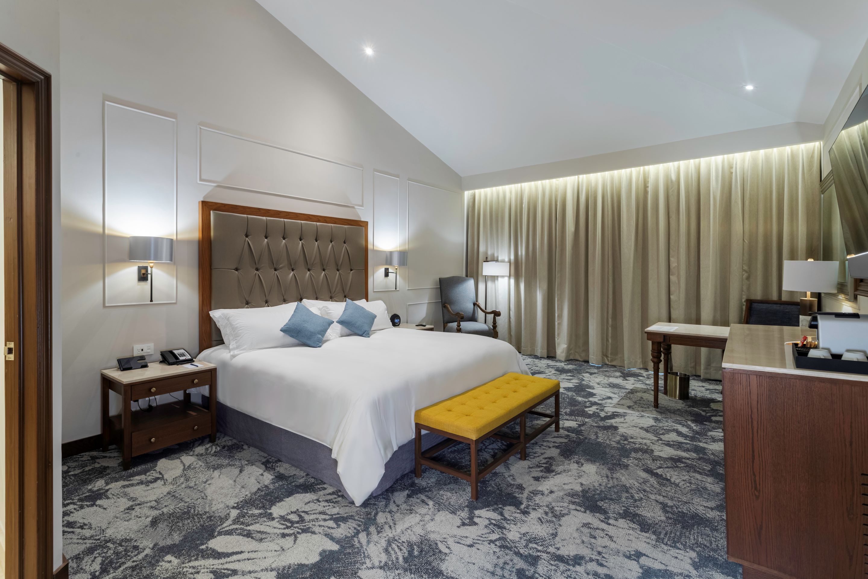 Suite King Bed Non Smoking