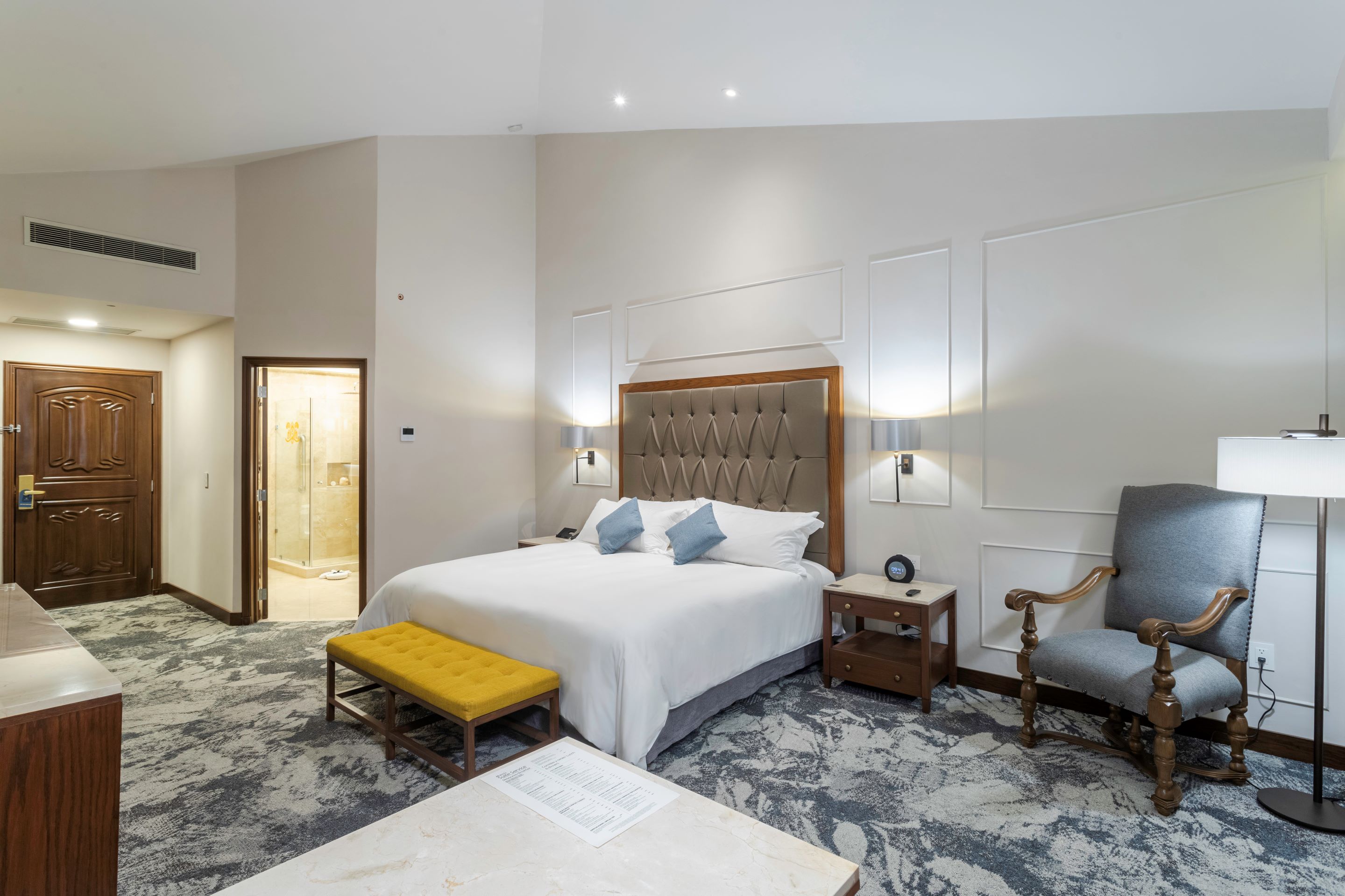 Suite King Bed Non Smoking