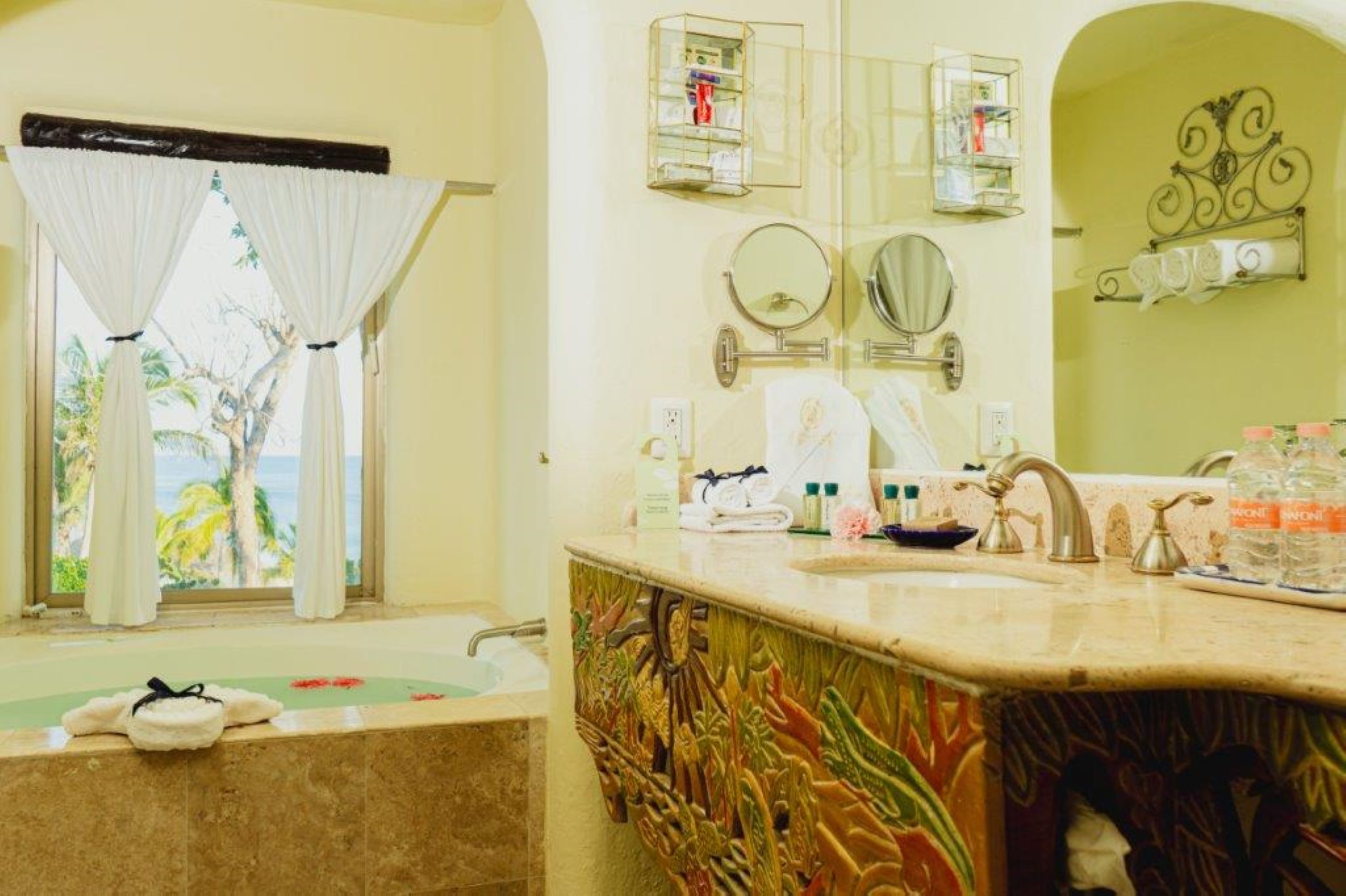 Suite with Private Pool