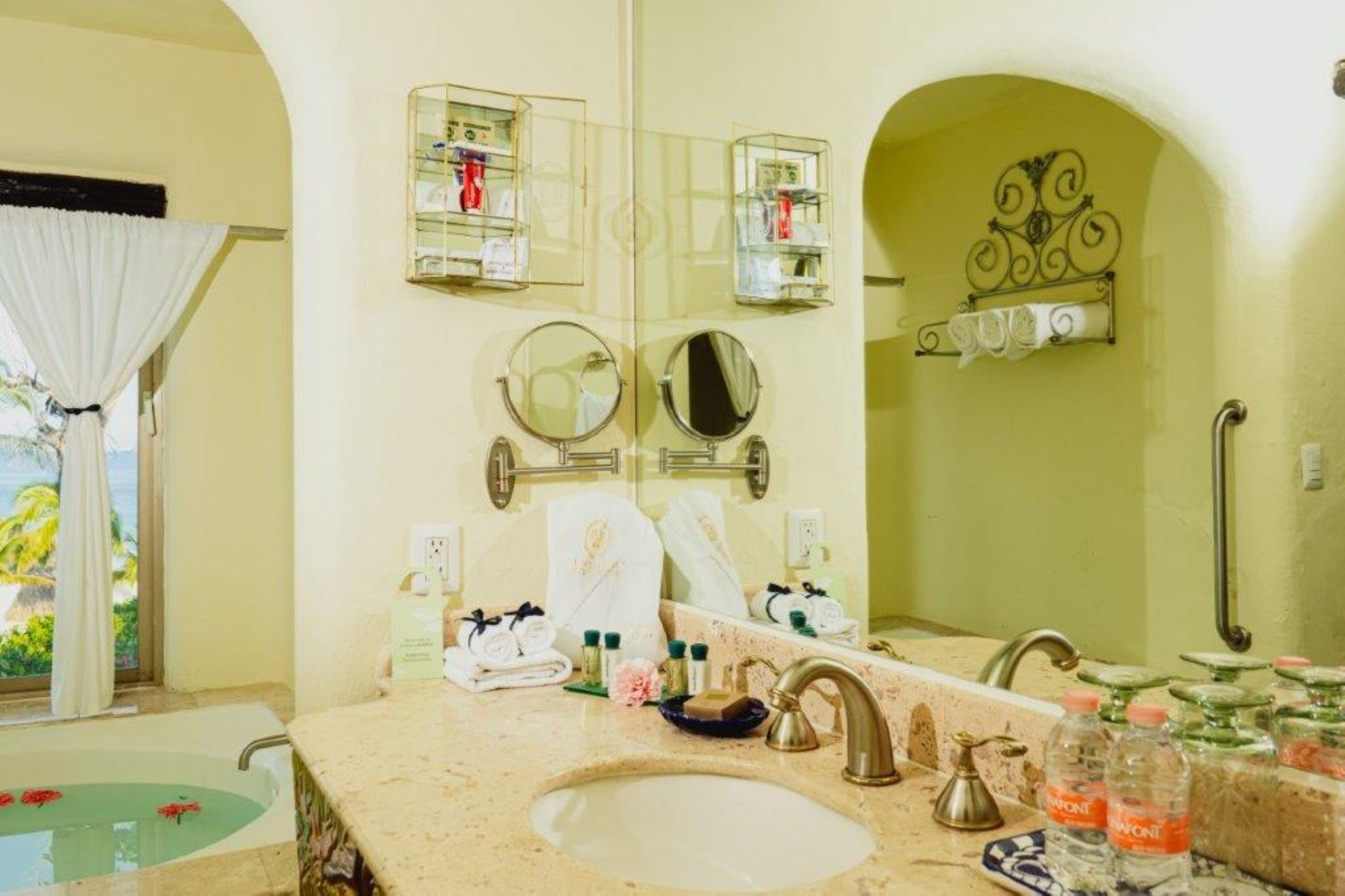 Suite with Private Pool