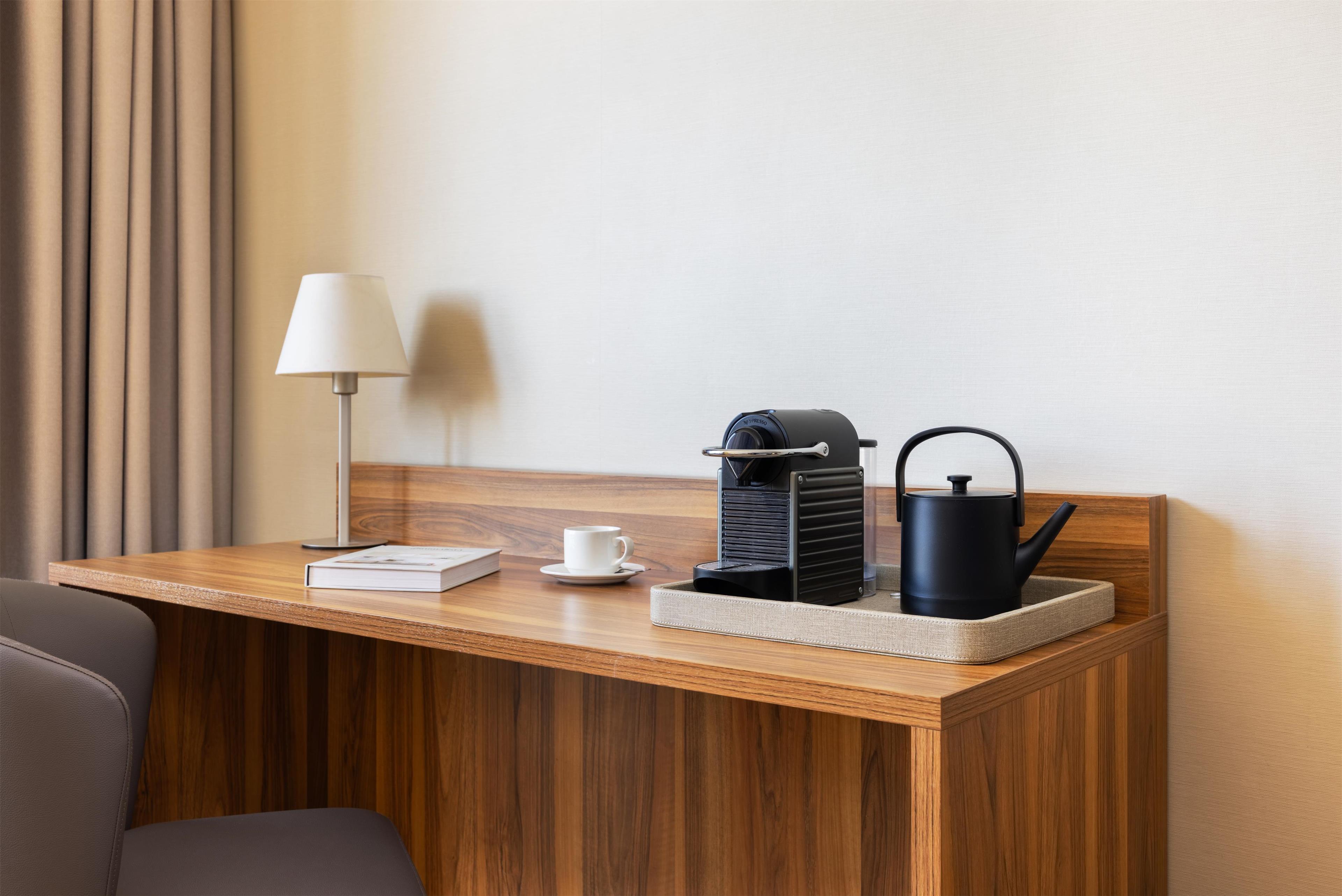 Quadruple with Views