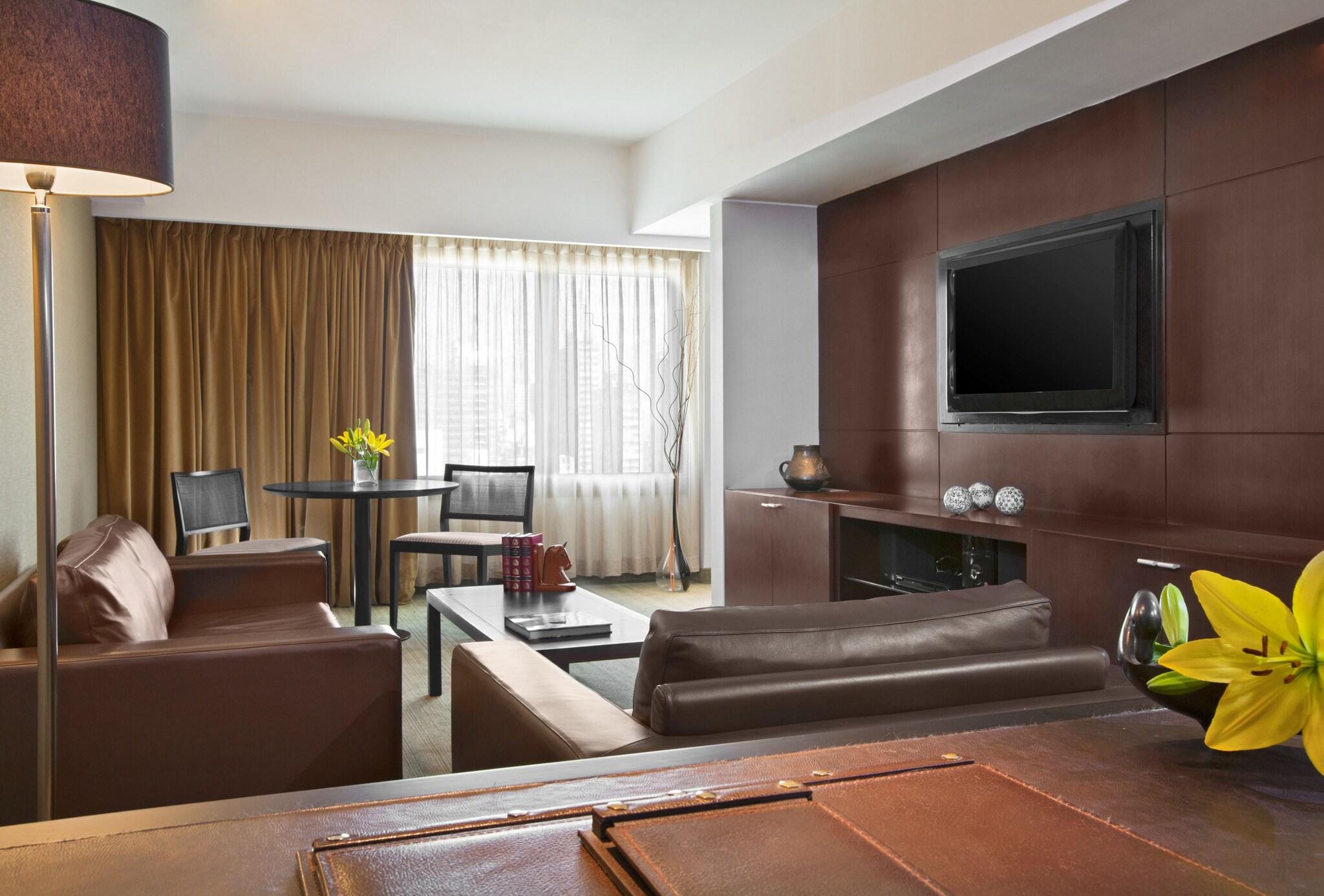 Junior Suite King Size Bed