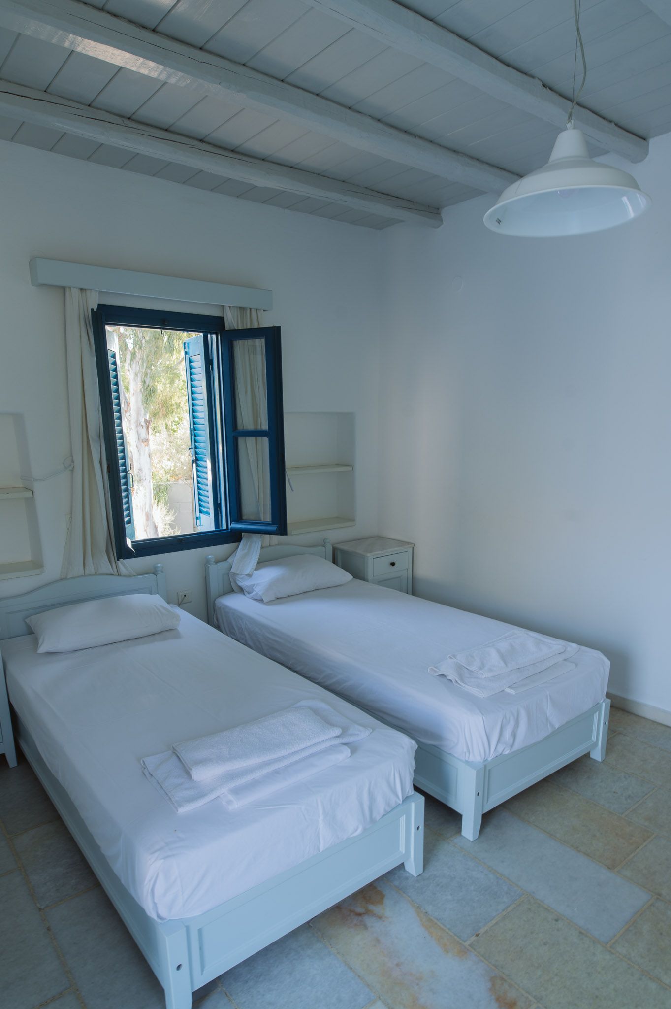 Double or Twin Standard