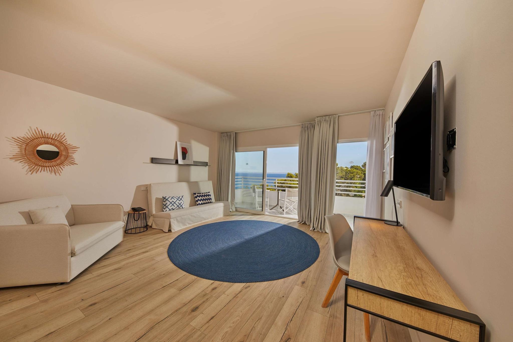 Suite Club with Views