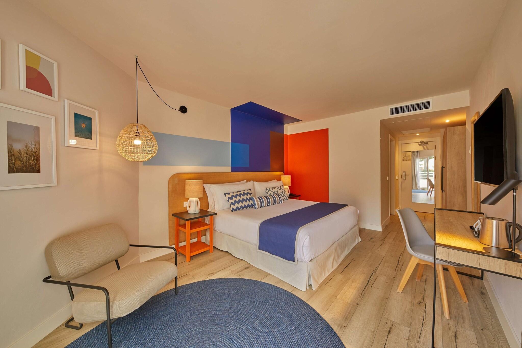 Double King Size Bed