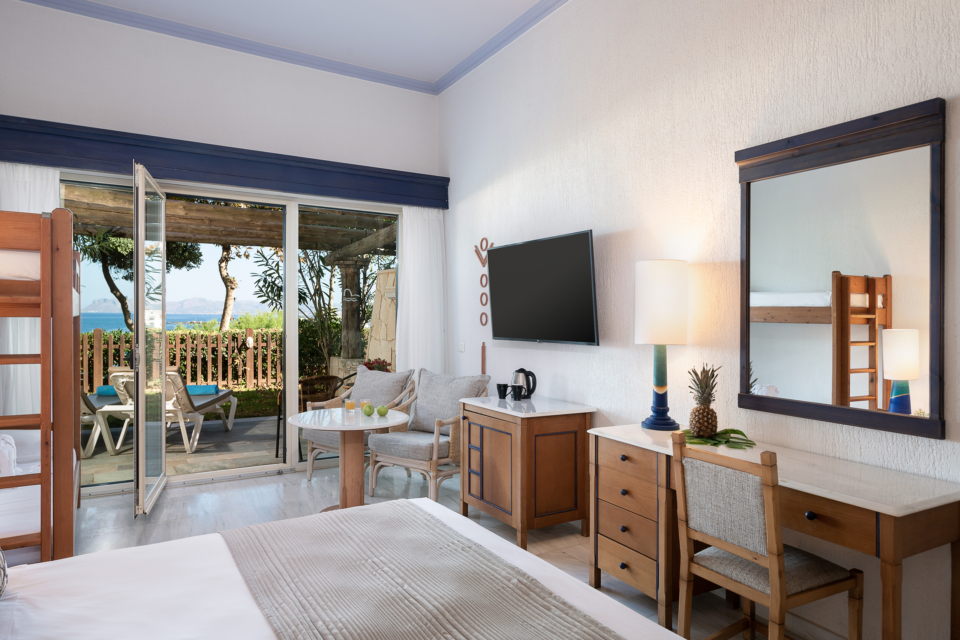 Family Room Garden View