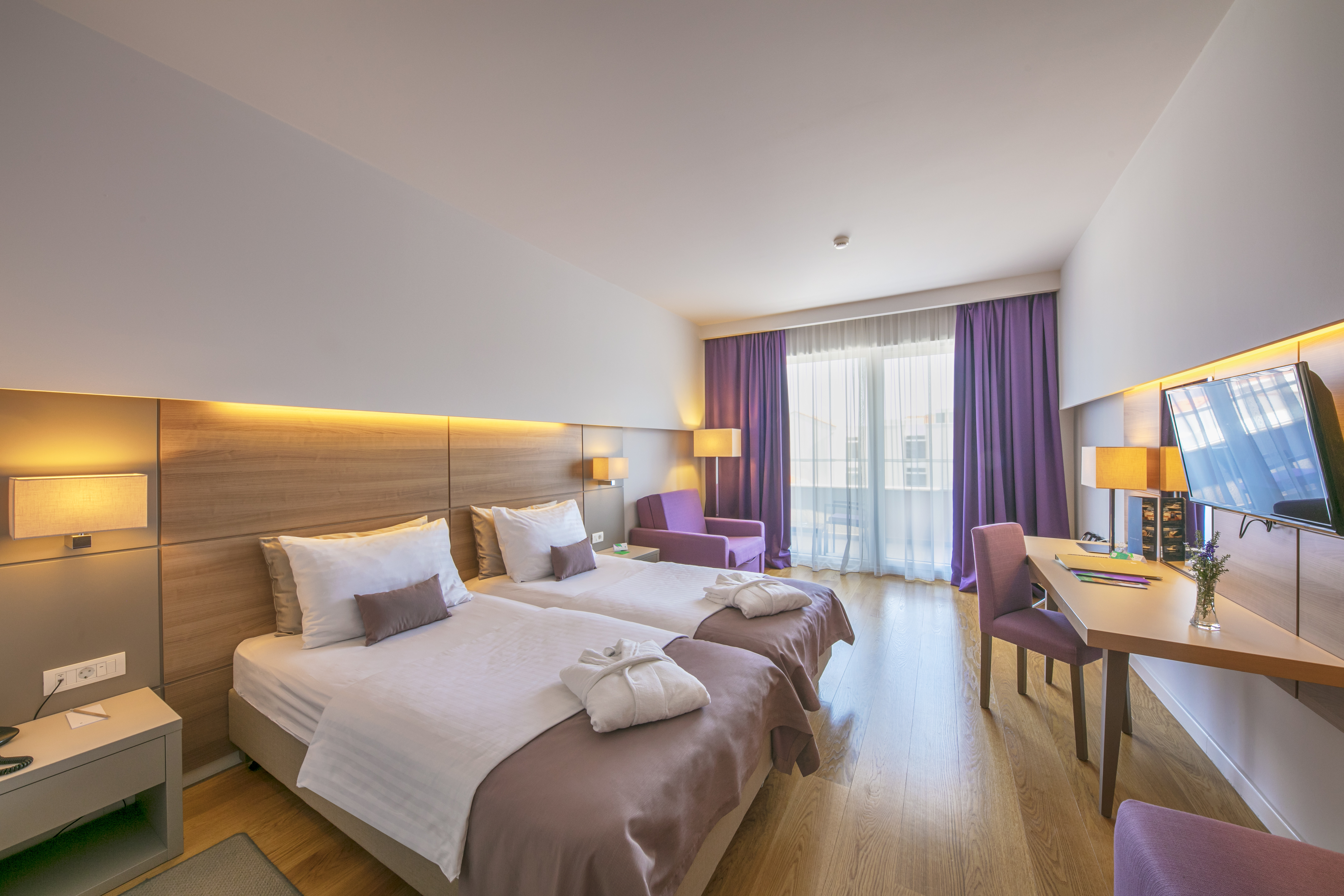 Twin Superior Park View