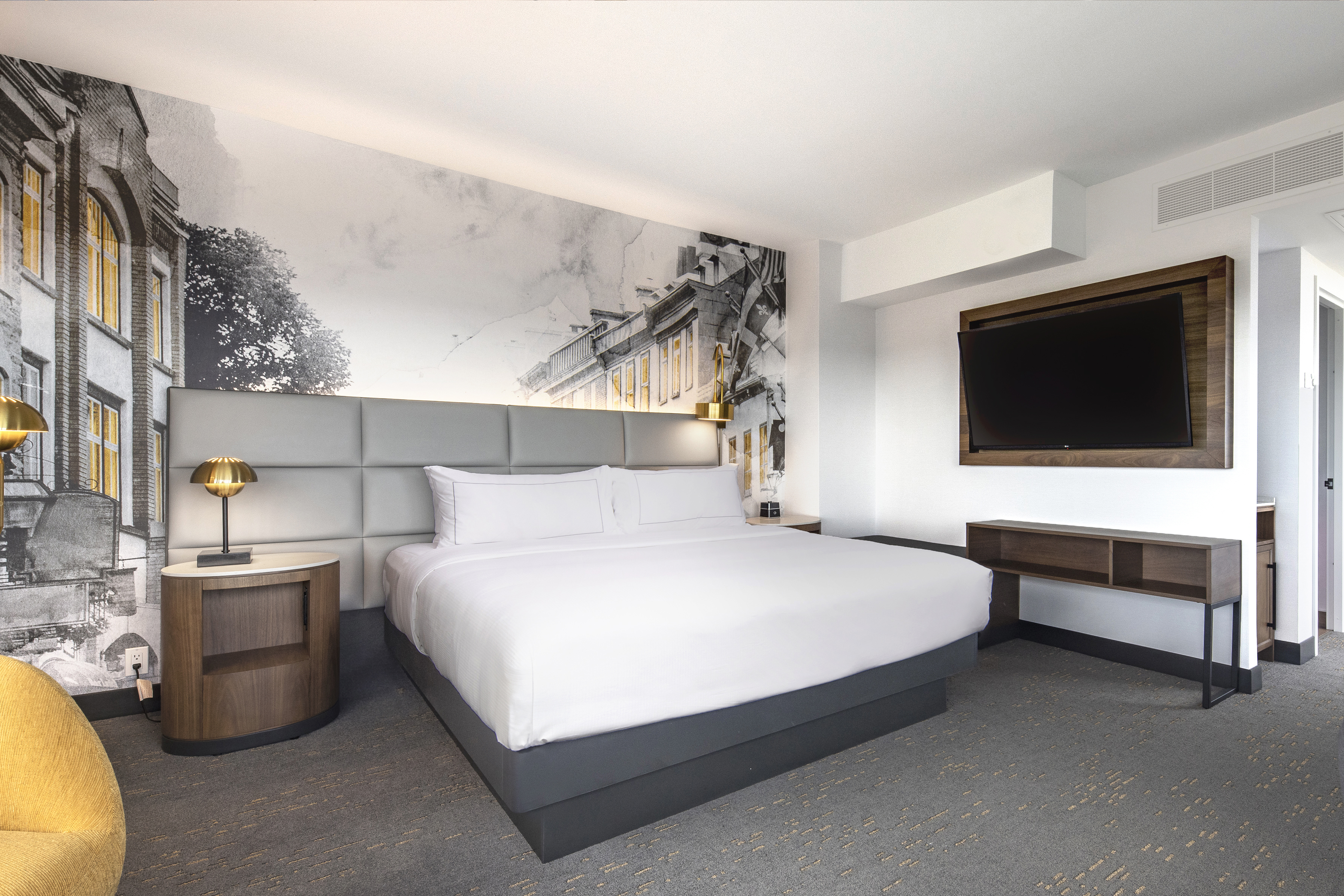 Double Deluxe King Bed