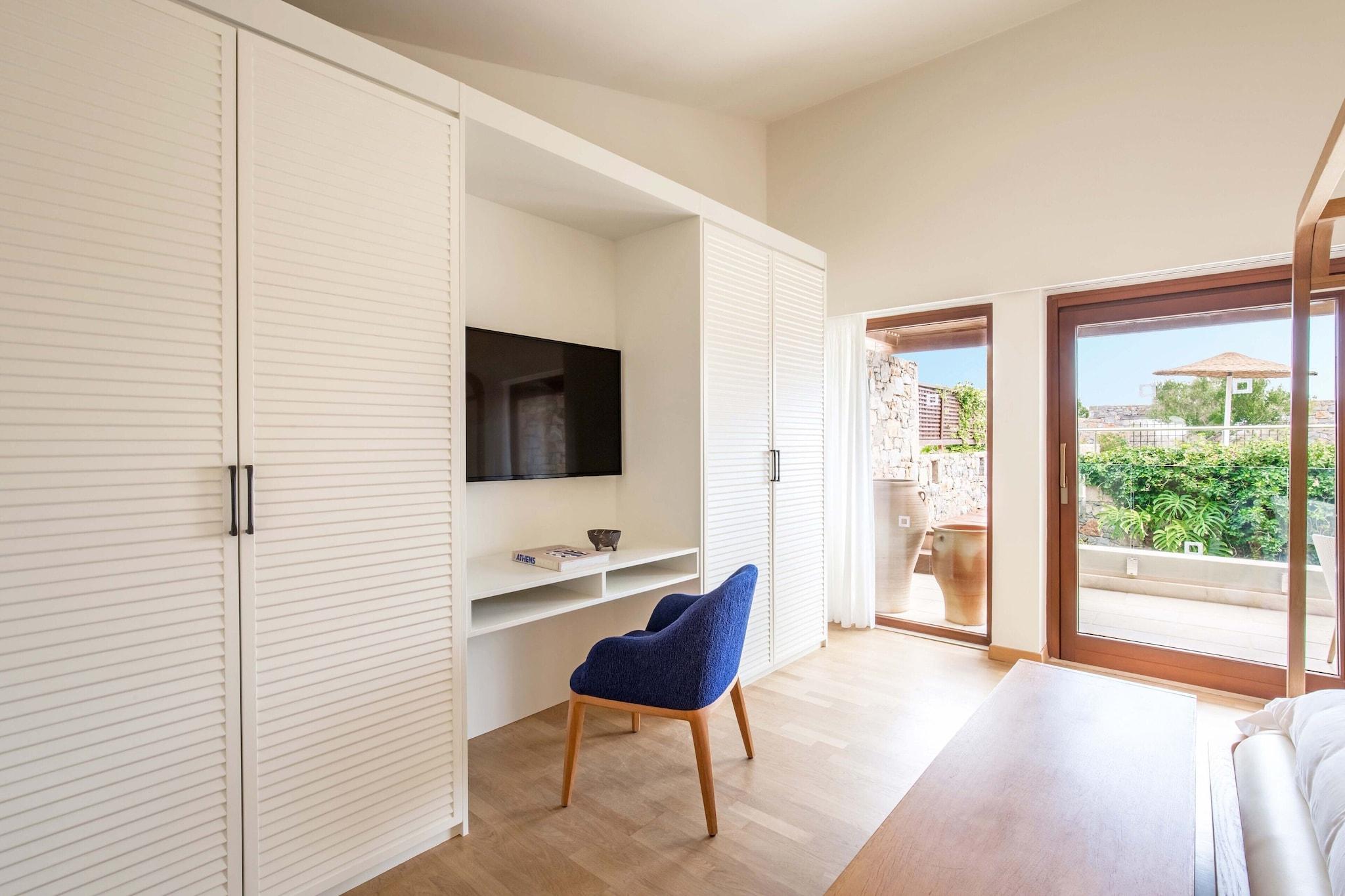 Suite with Private Pool