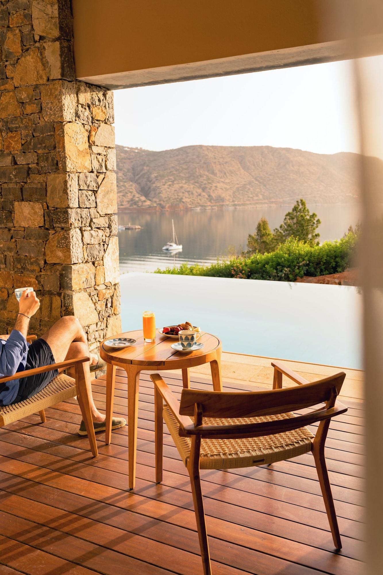 Suite Sea View with Private Pool