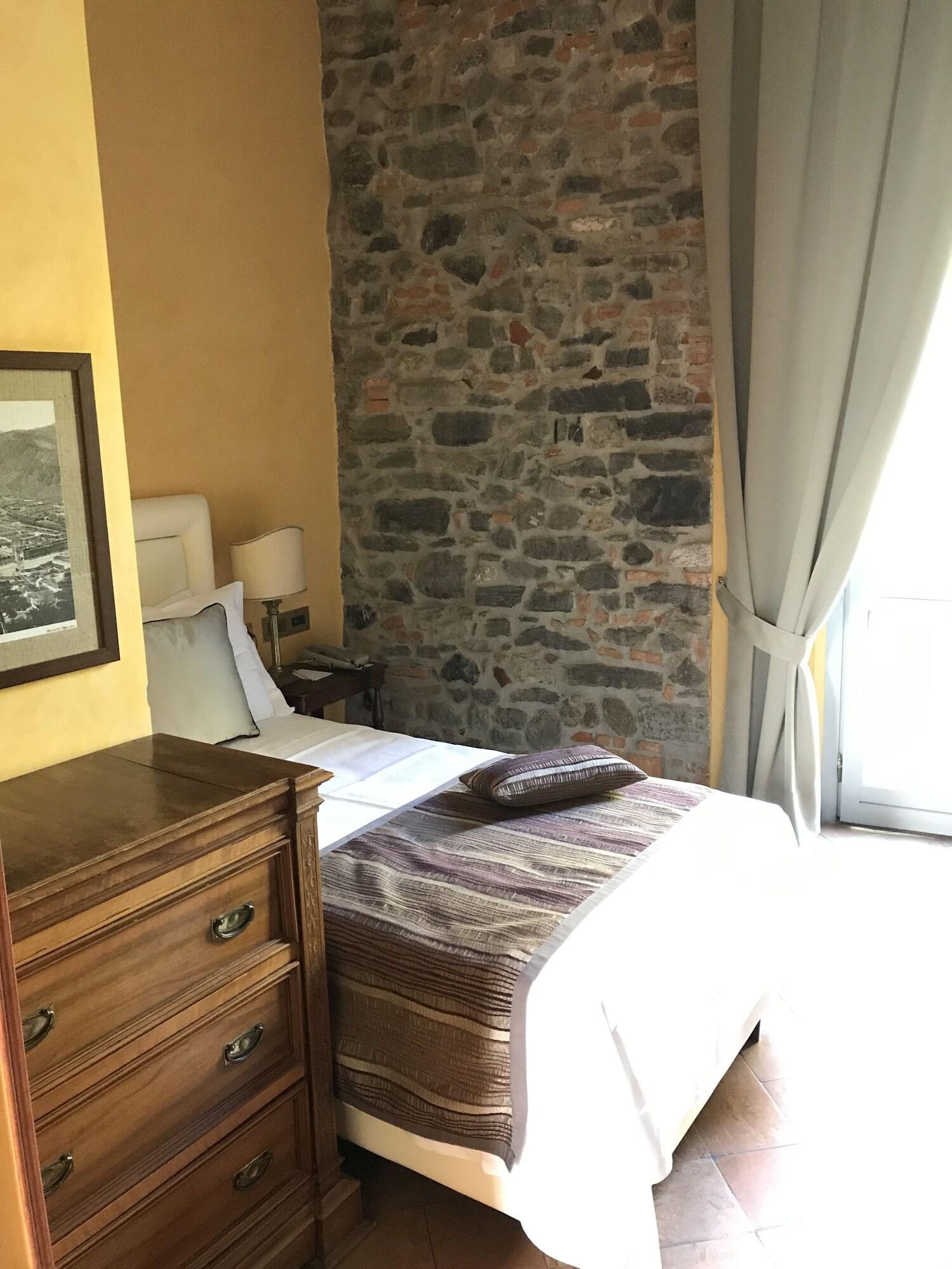 Single Superior One Bedroom