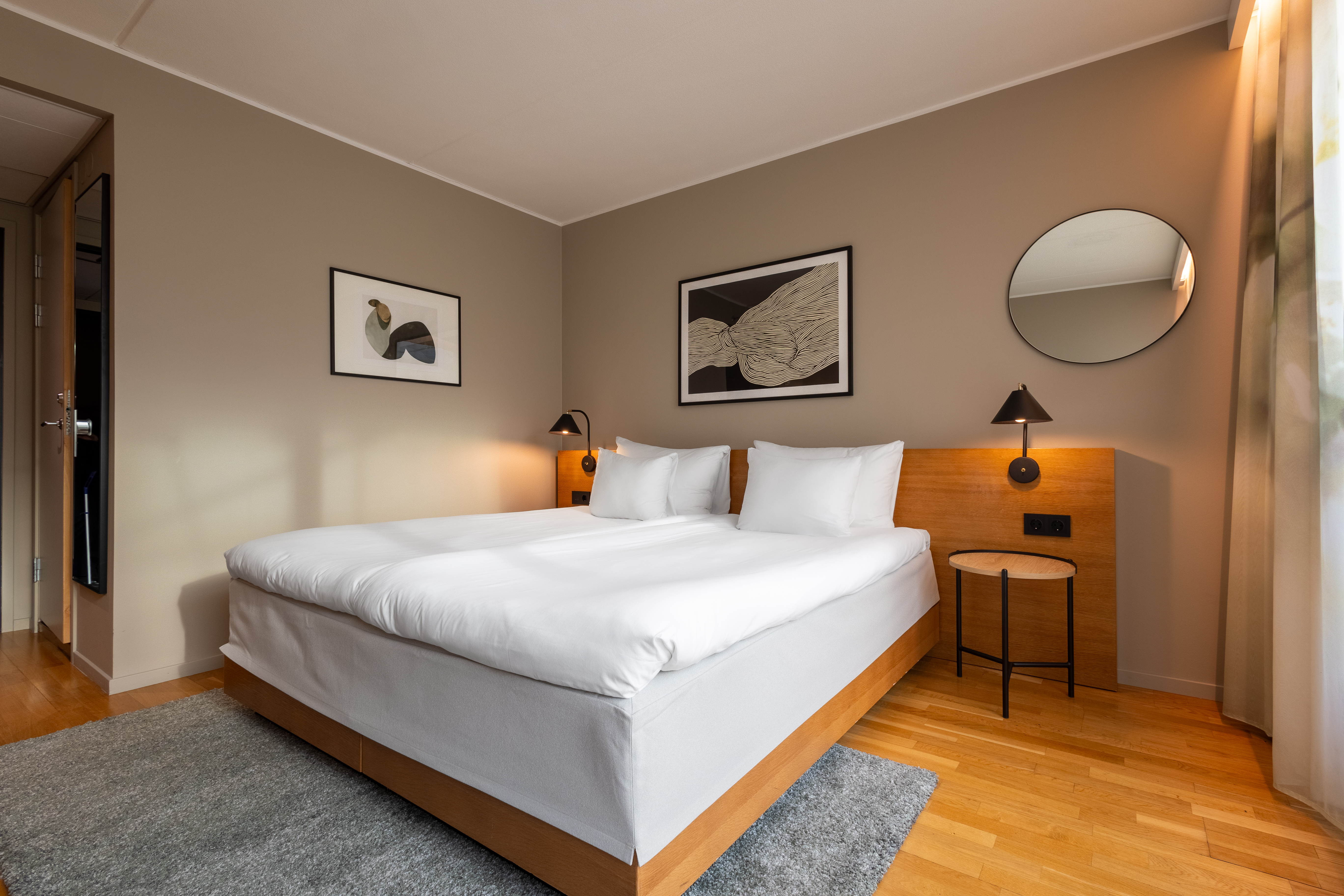 Double King Size Bed