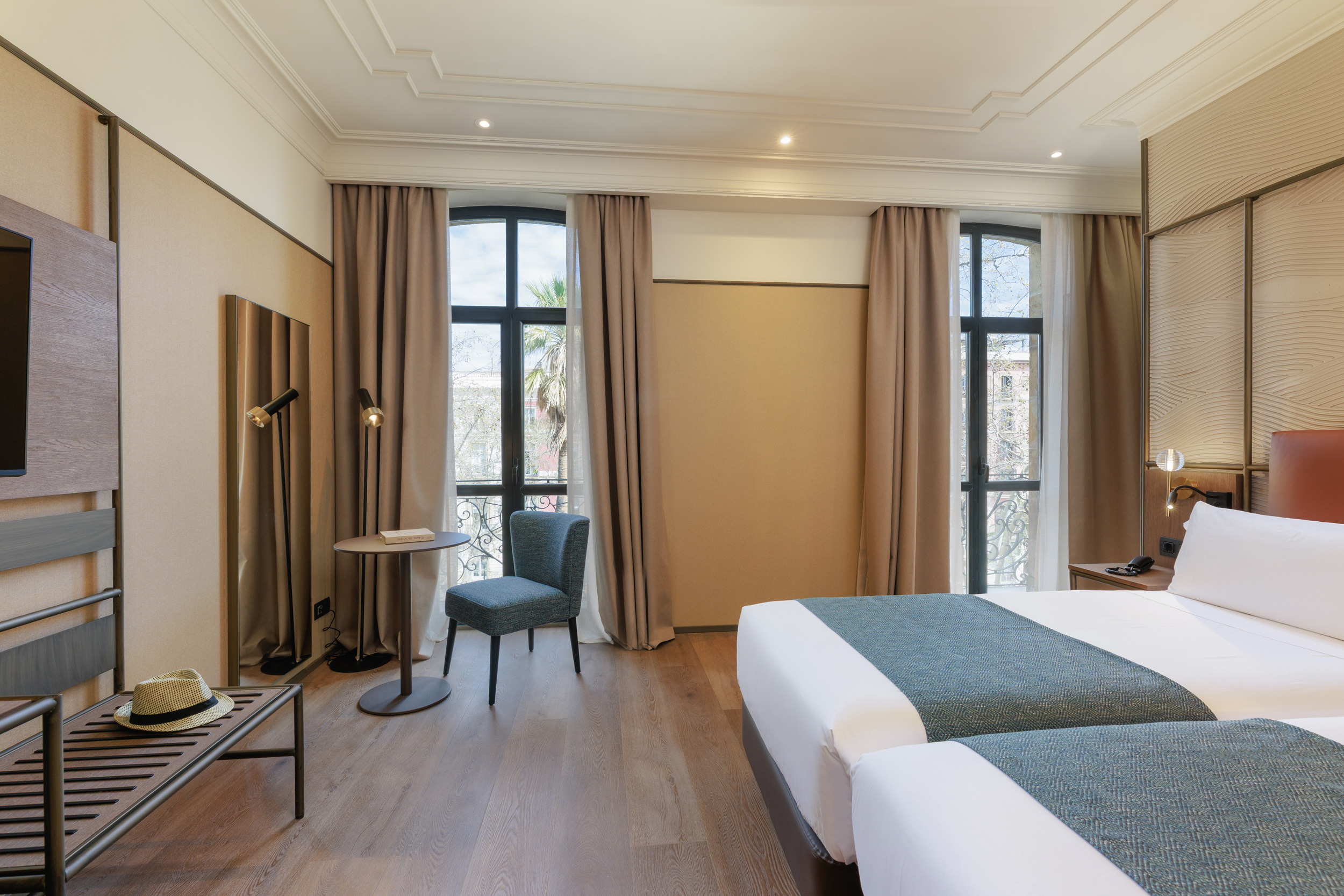 Double Single Superior