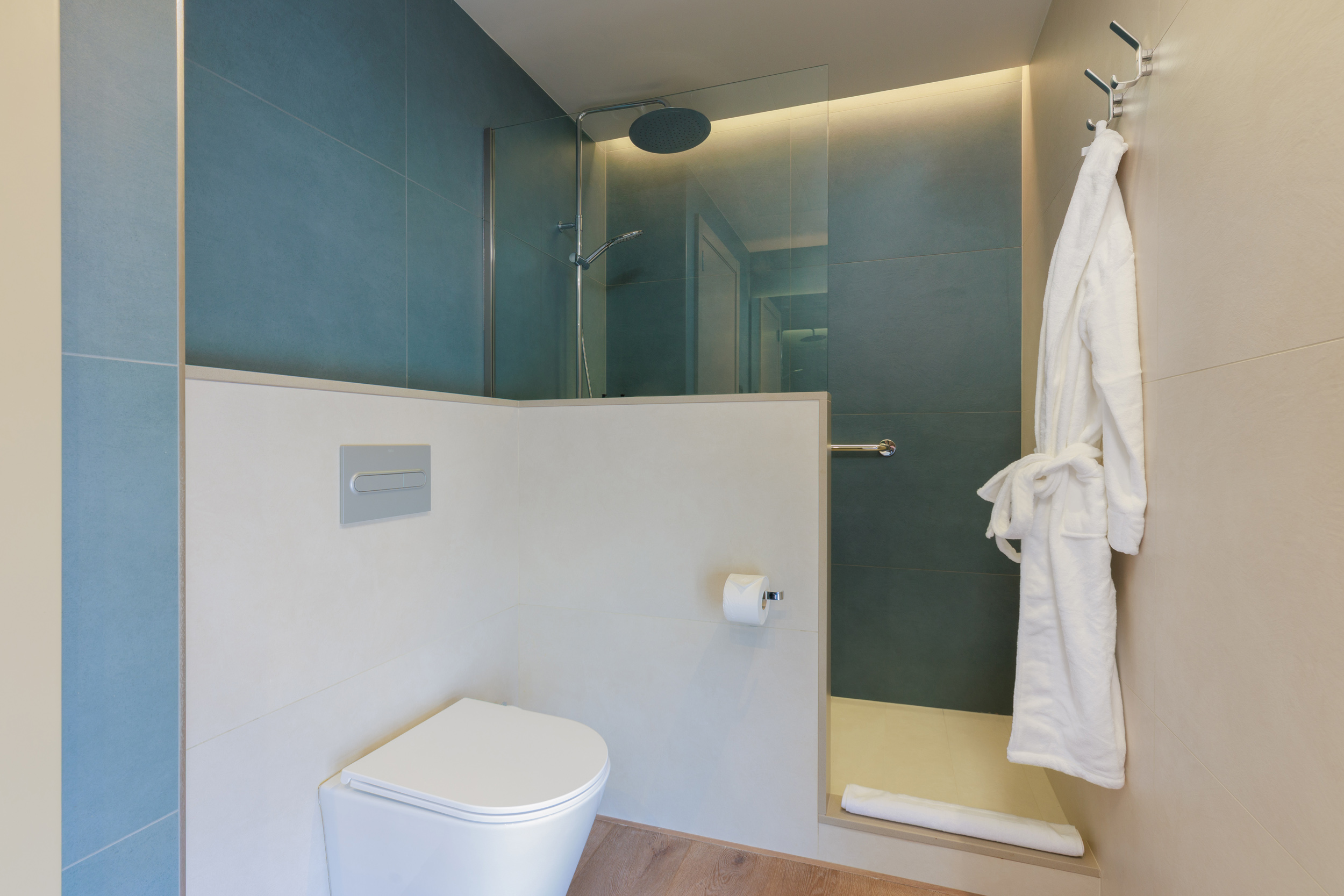 Double or Twin Superior