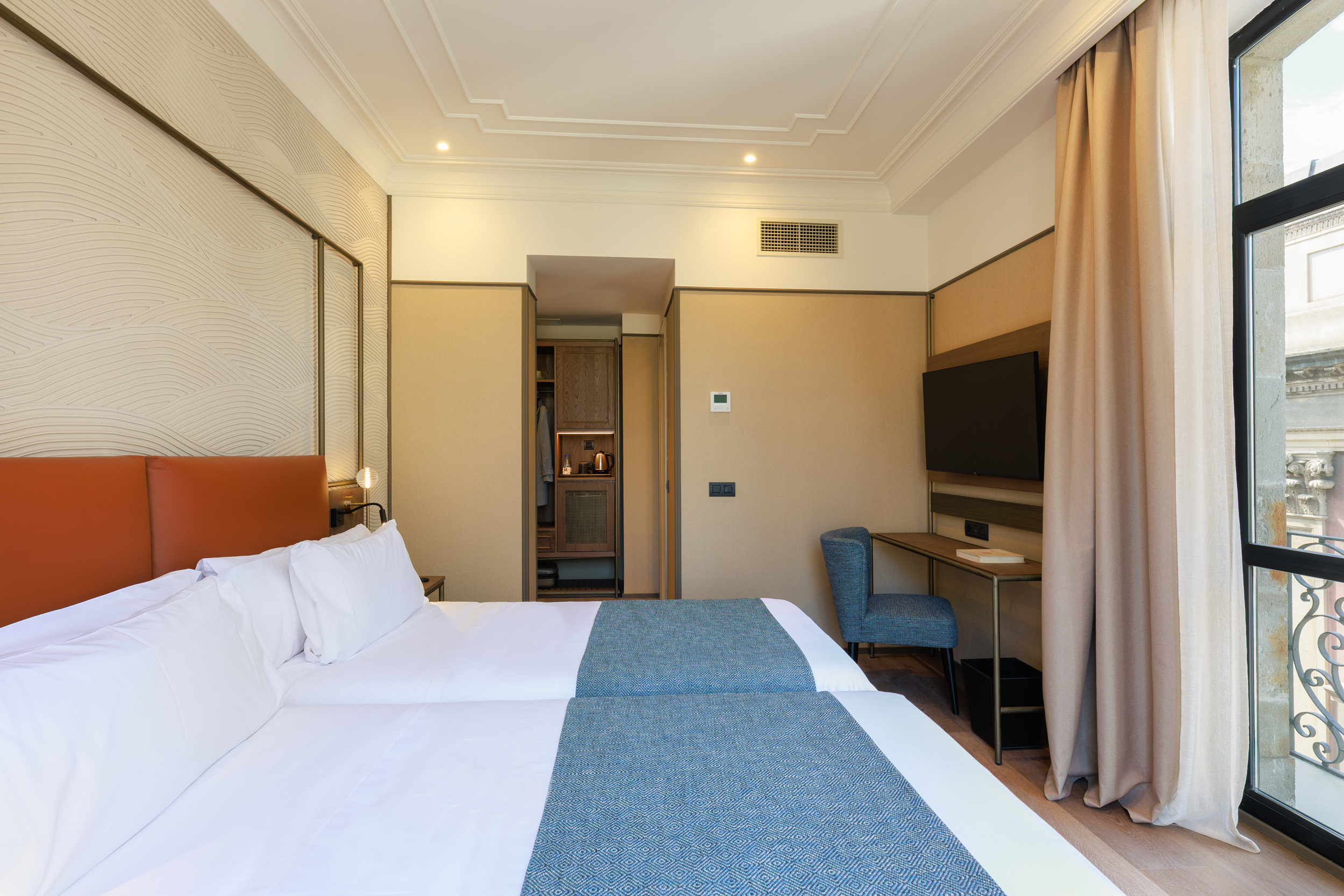 Double or Twin Superior