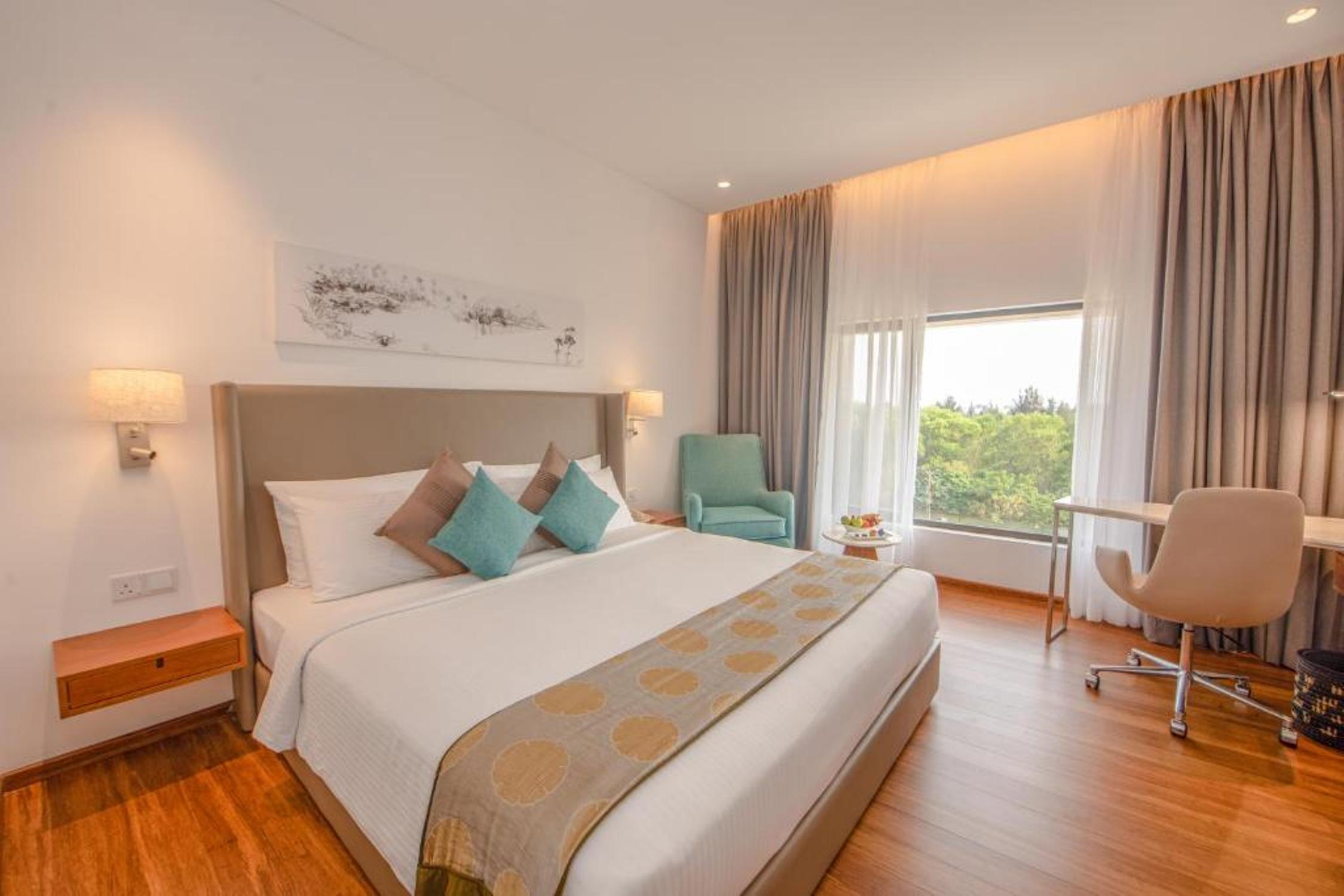 Double Deluxe King Bed