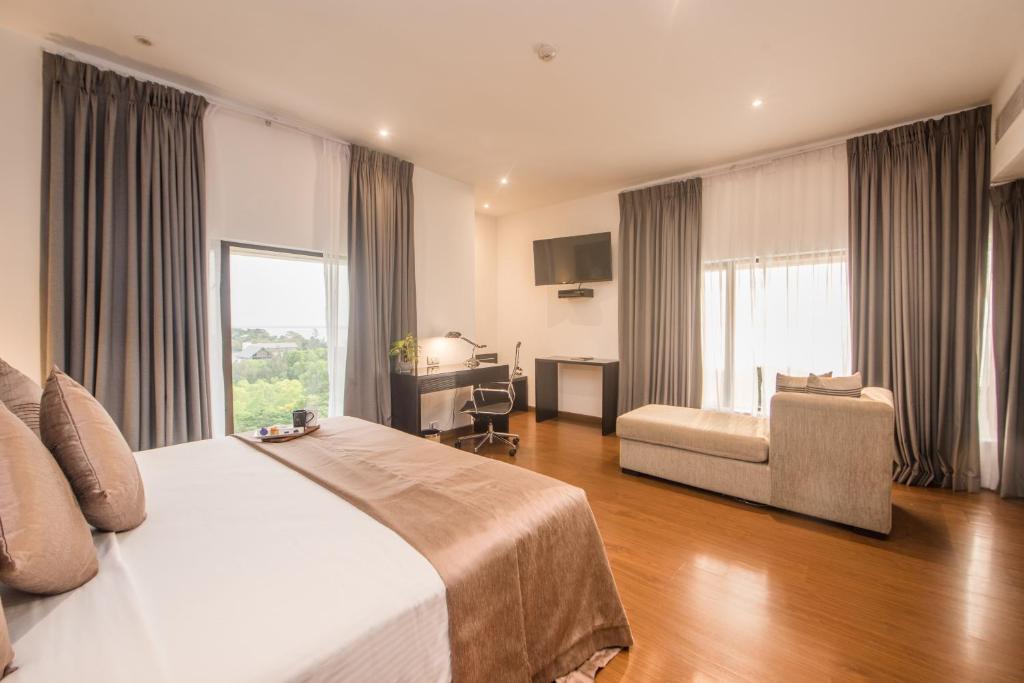 Suite Executive King Bed