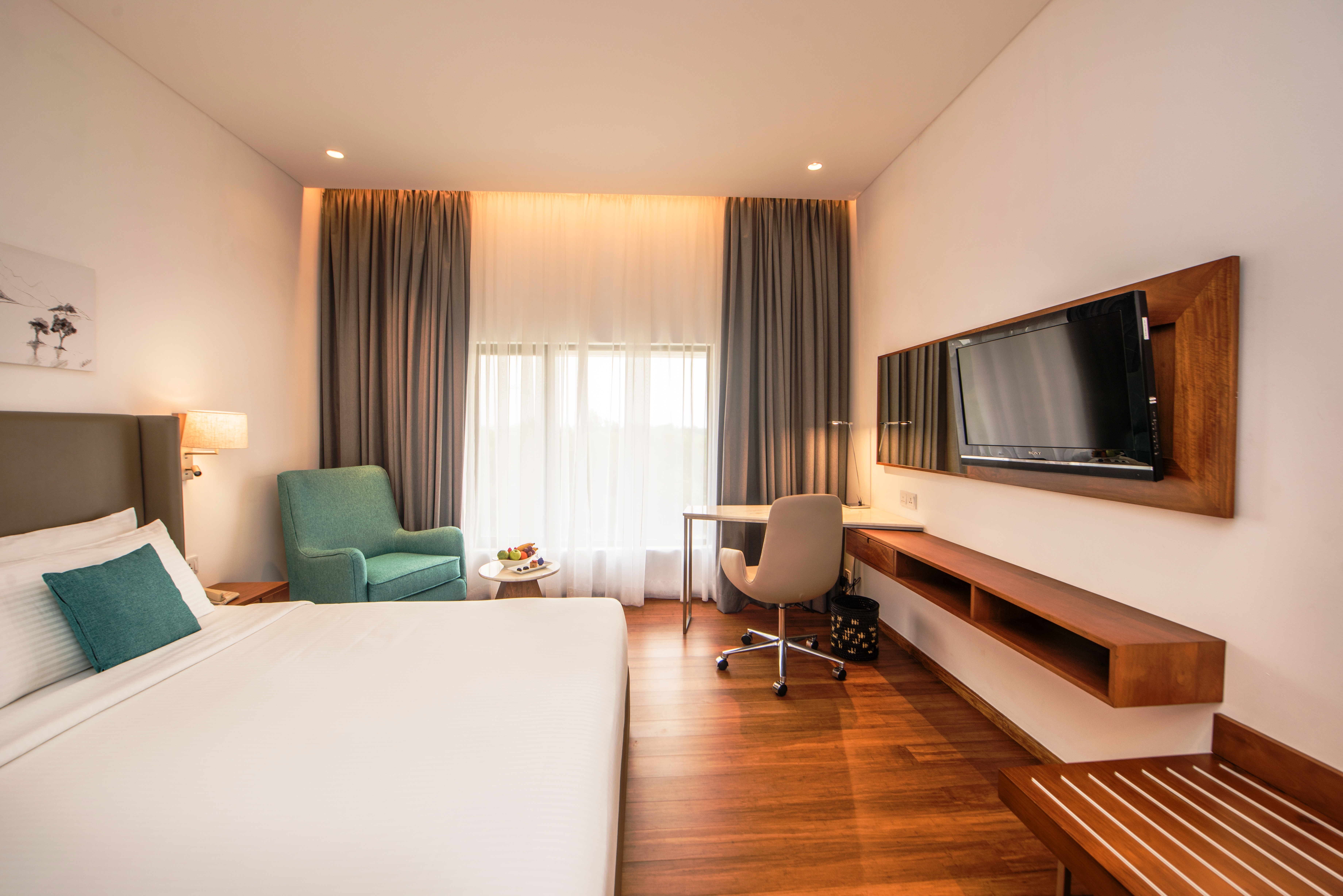 Double Deluxe King Bed