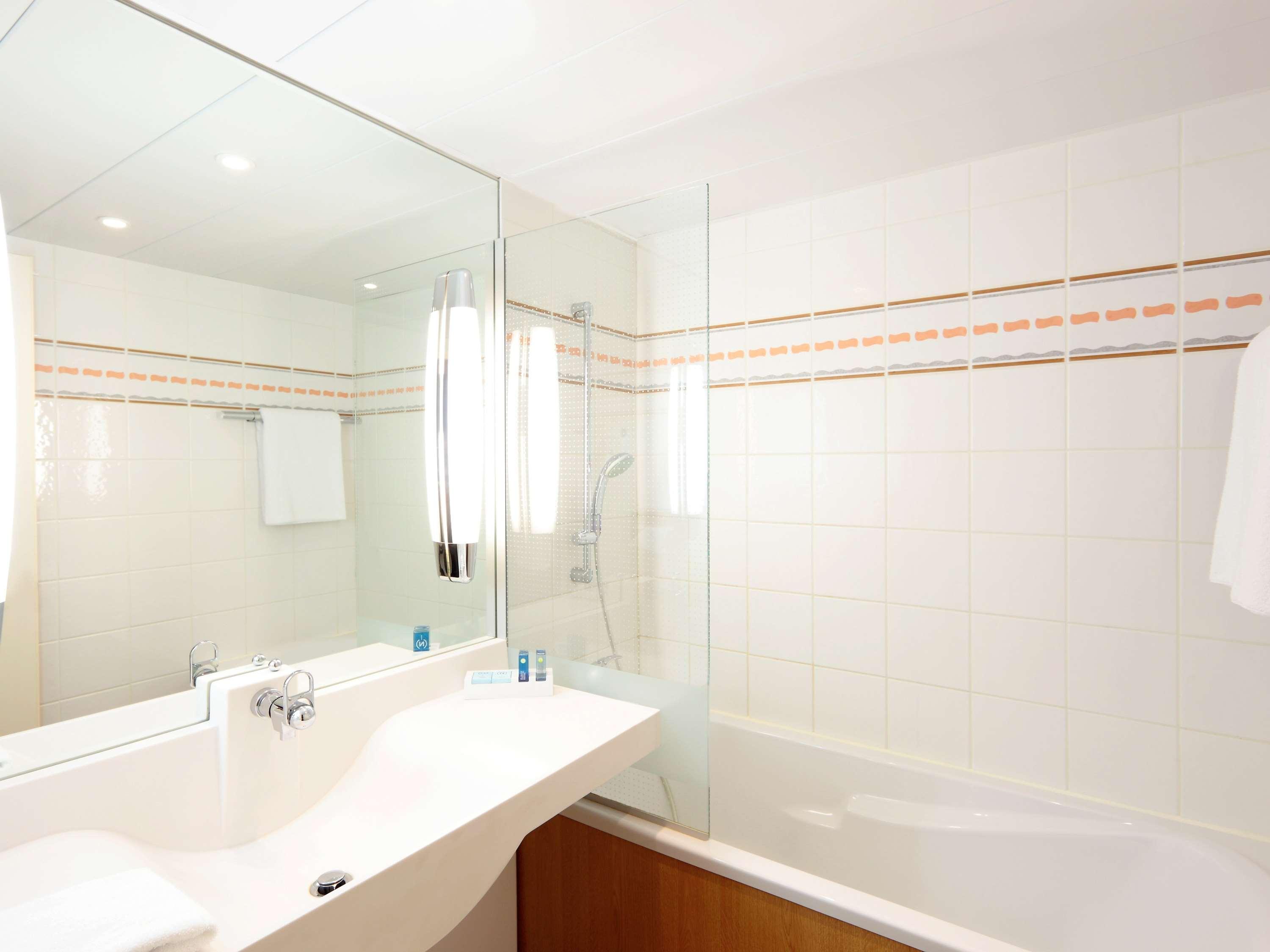 Double Classic Double Bed