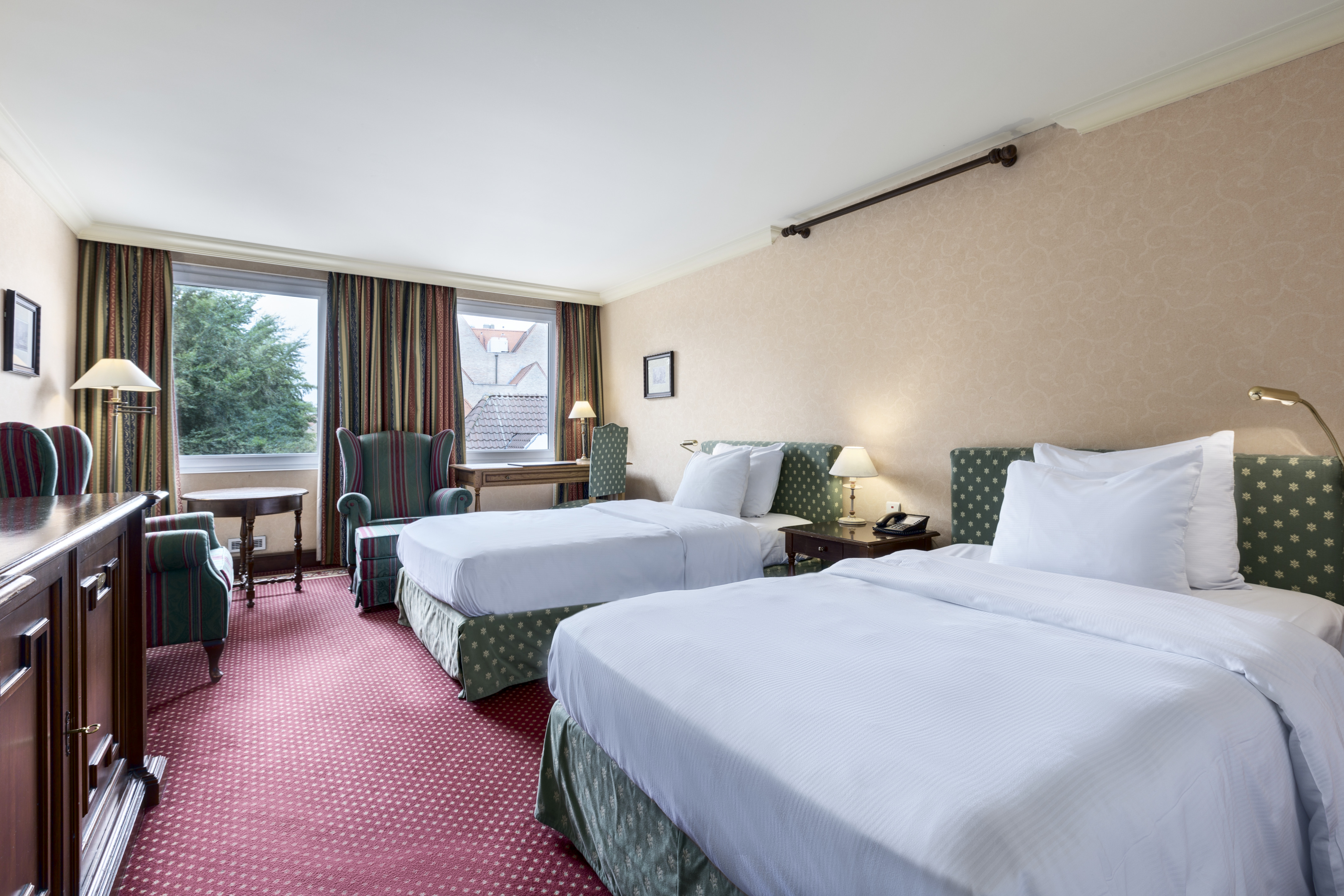 Family Room Connecting Room