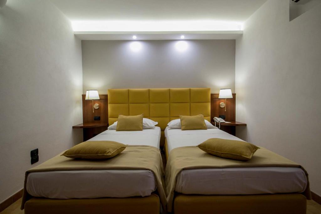 Suite Two Bedrooms One Bathroom