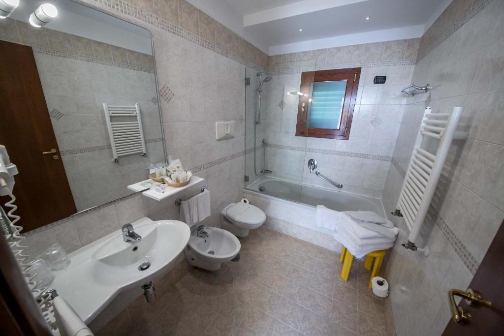 Suite Two Bedrooms One Bathroom