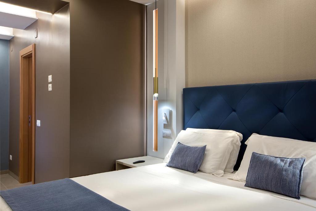 Double or Twin Deluxe