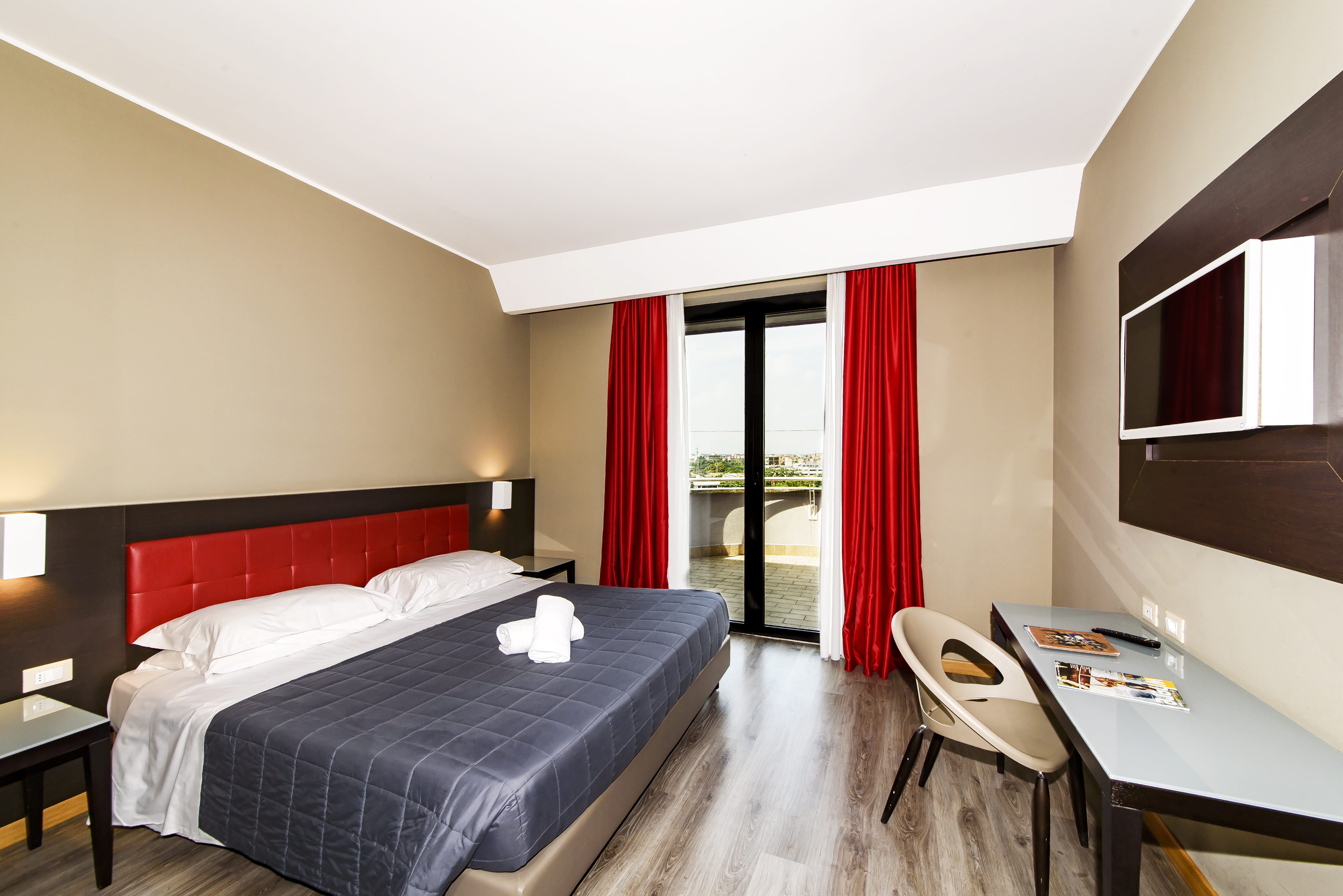 Double Single with Balcony