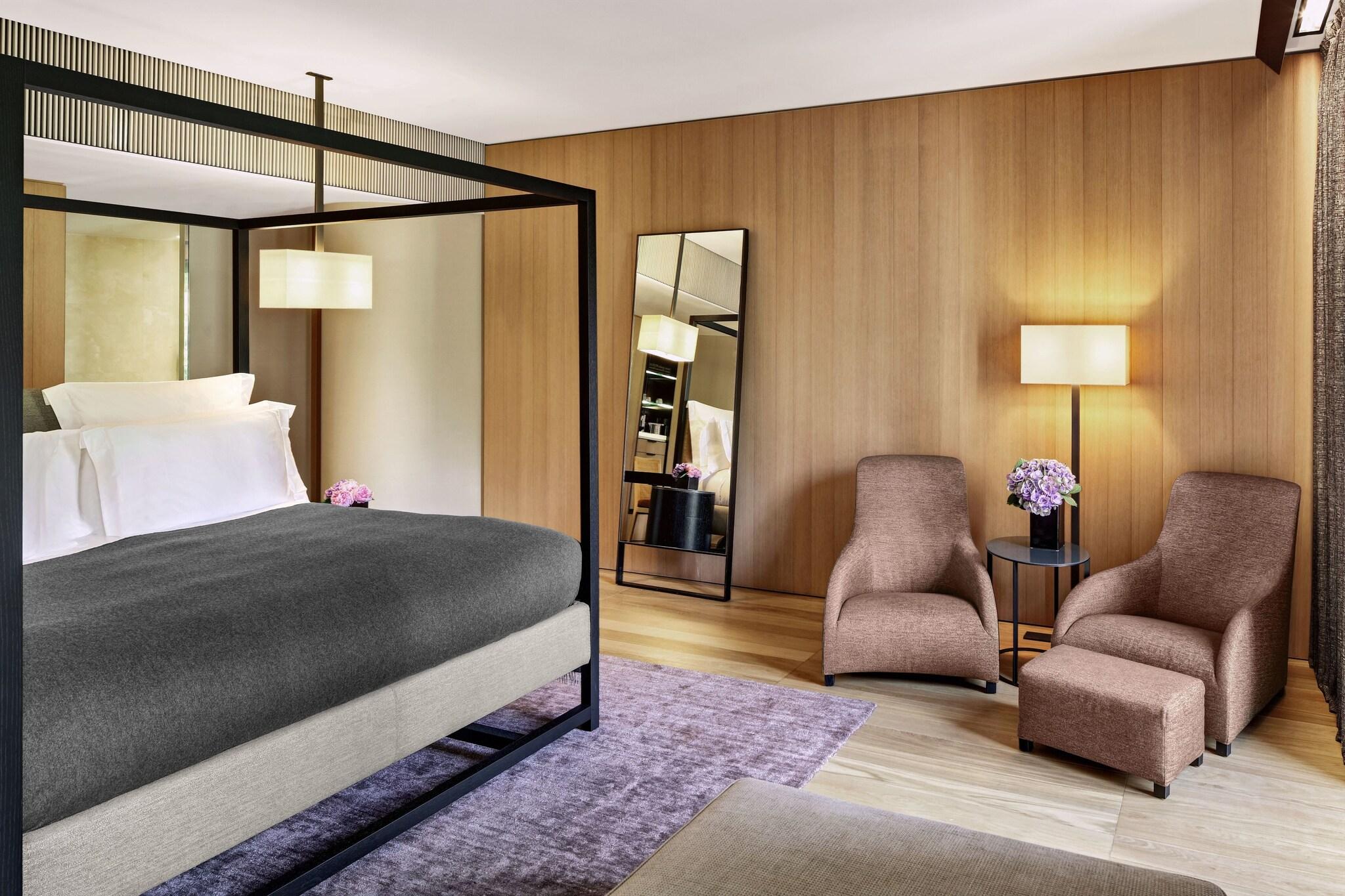 Junior Suite Garden View King Bed